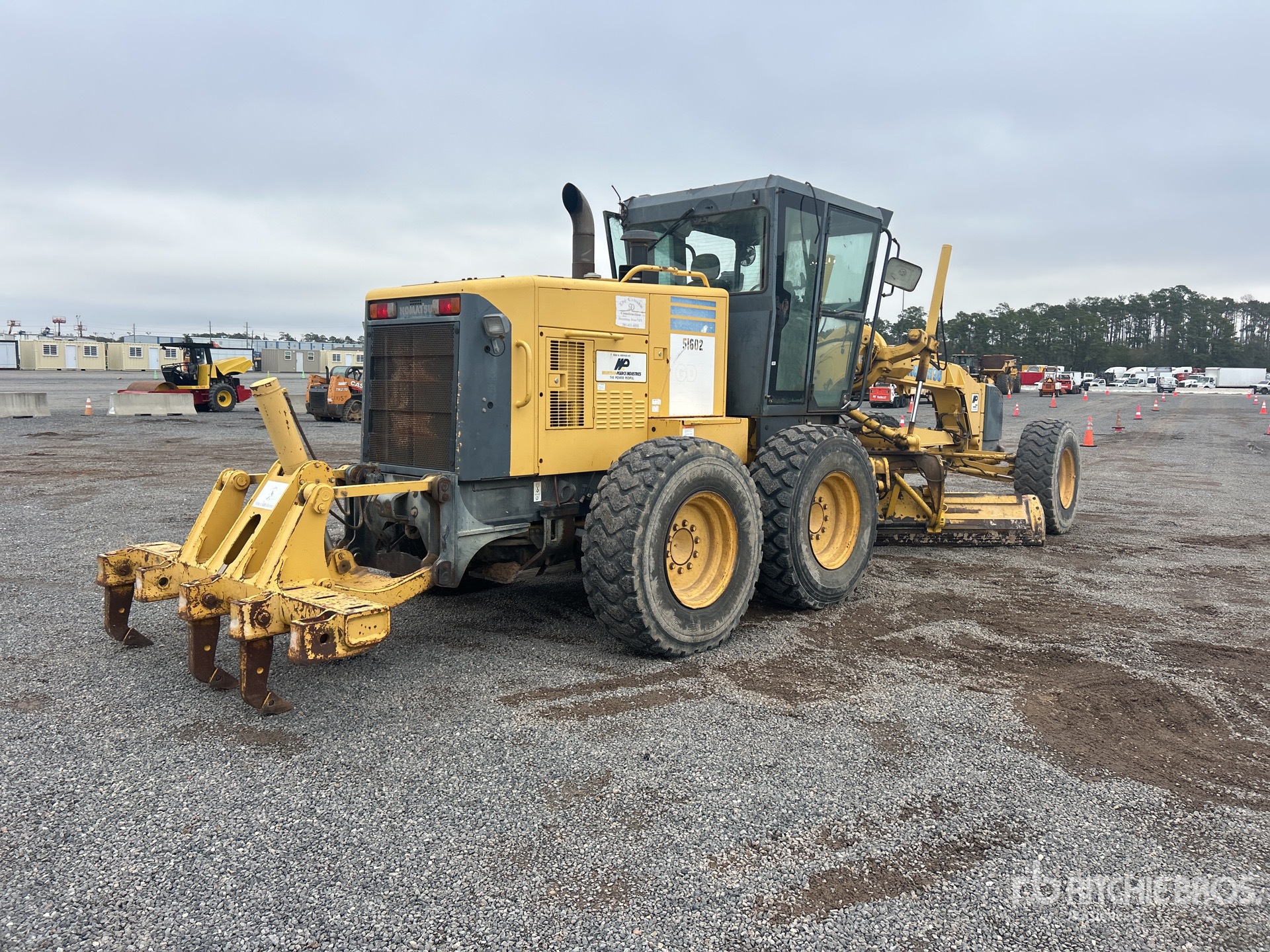 General Appearance with Foto, angolo anteriore sinistro