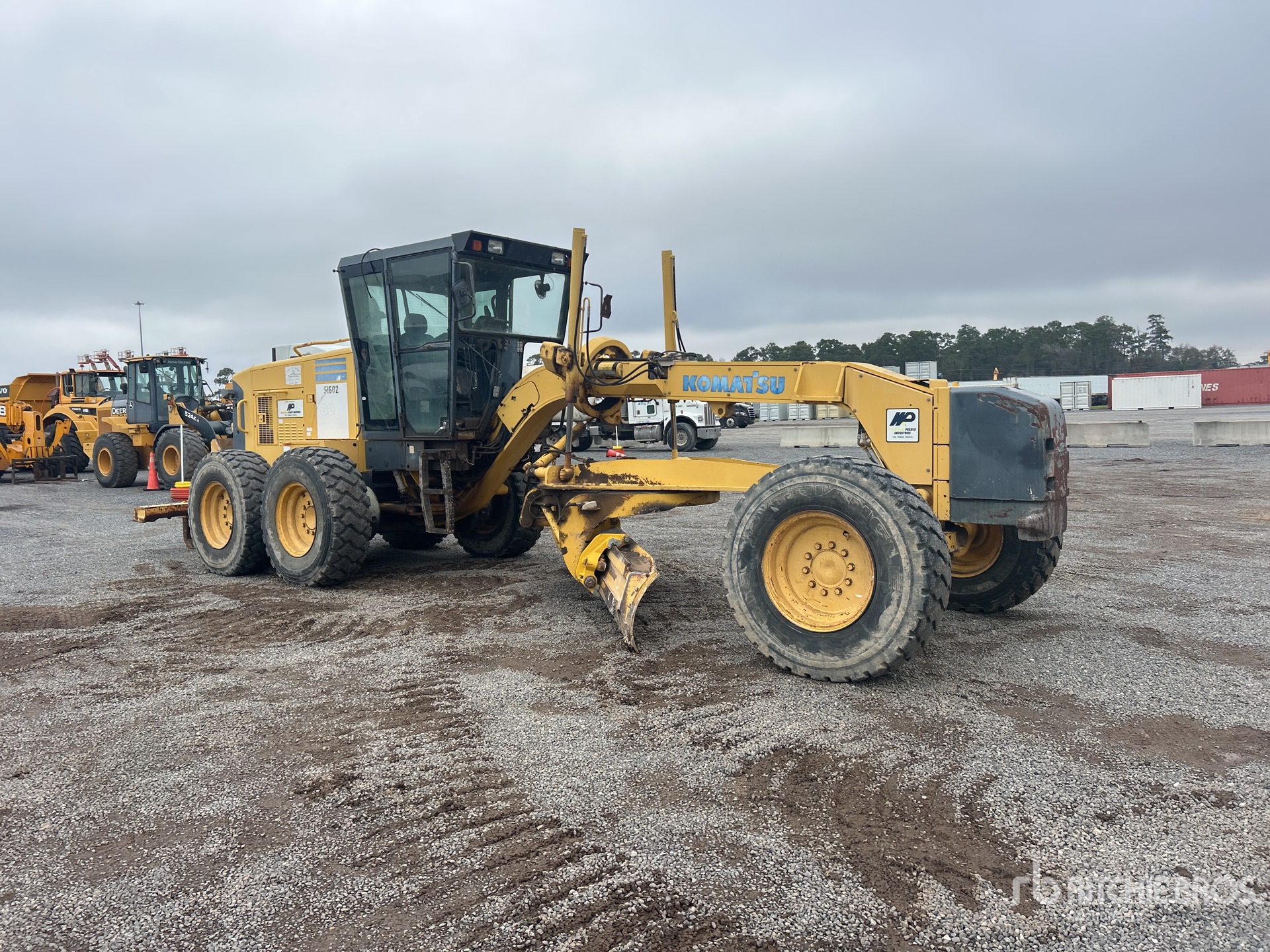 General Appearance with Foto, angolo anteriore destro