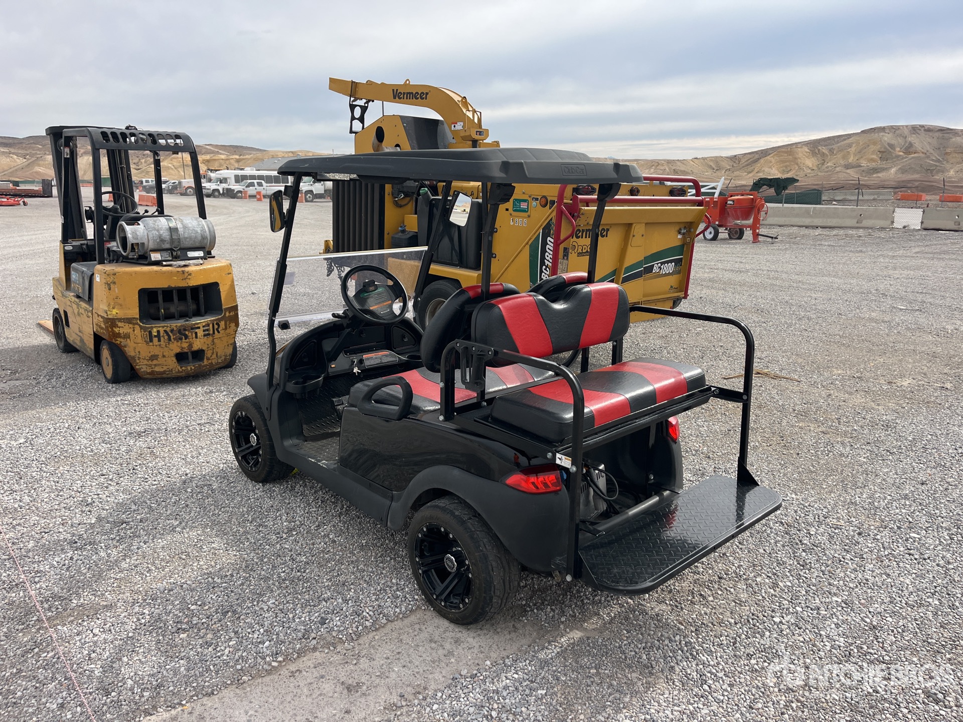 General Appearance with Bild, Ecke hinten links