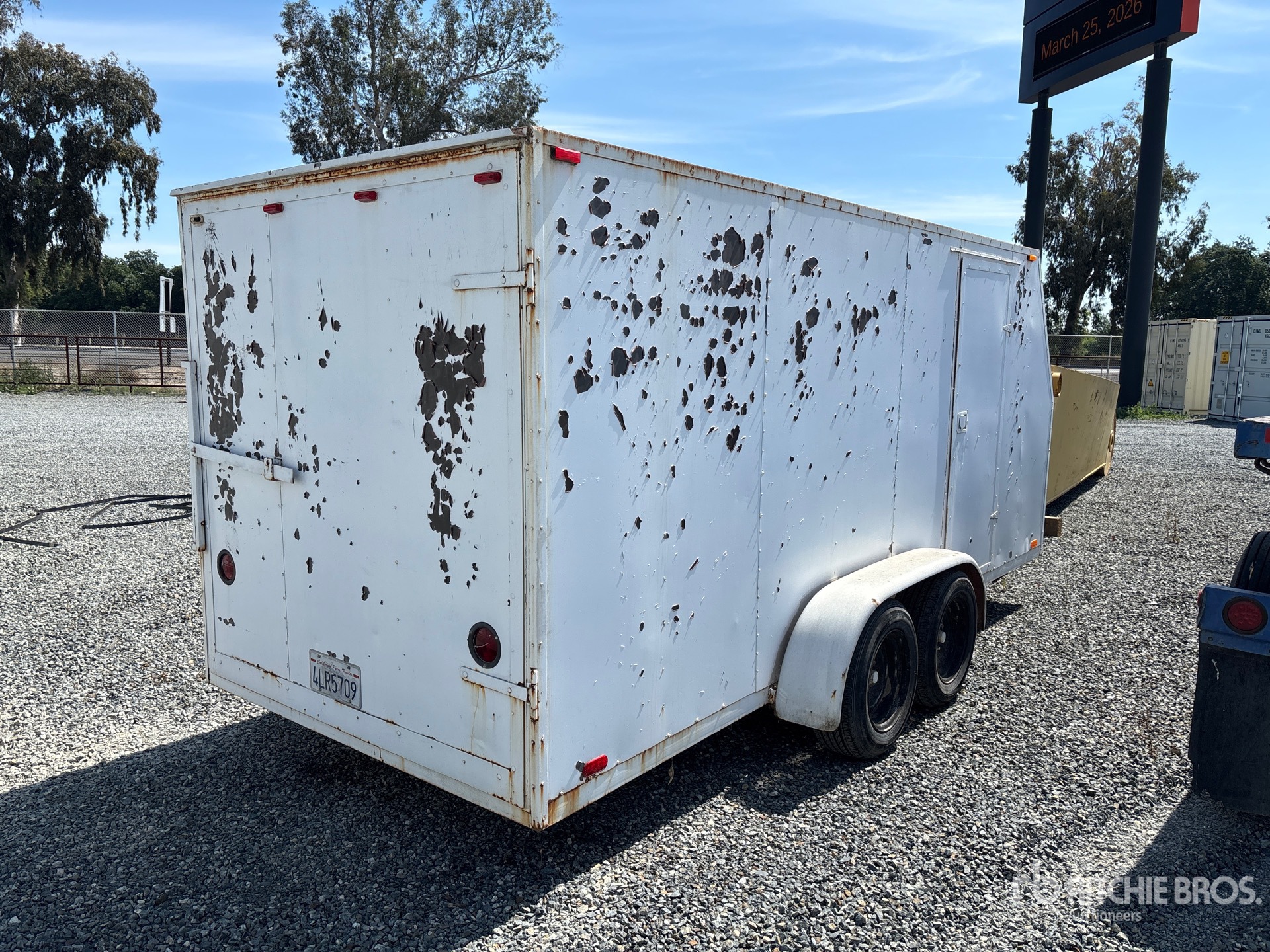 General Appearance with Picture, Right Rear Corner