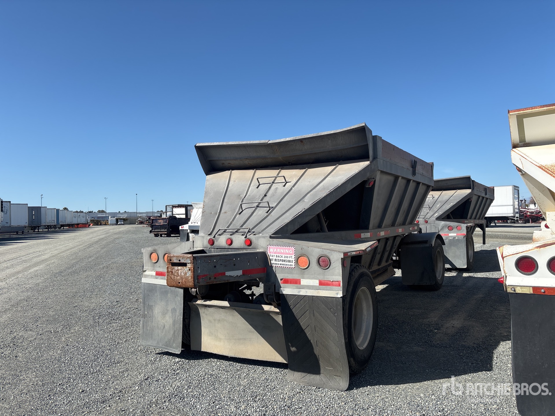 General Appearance with Foto, angolo anteriore sinistro