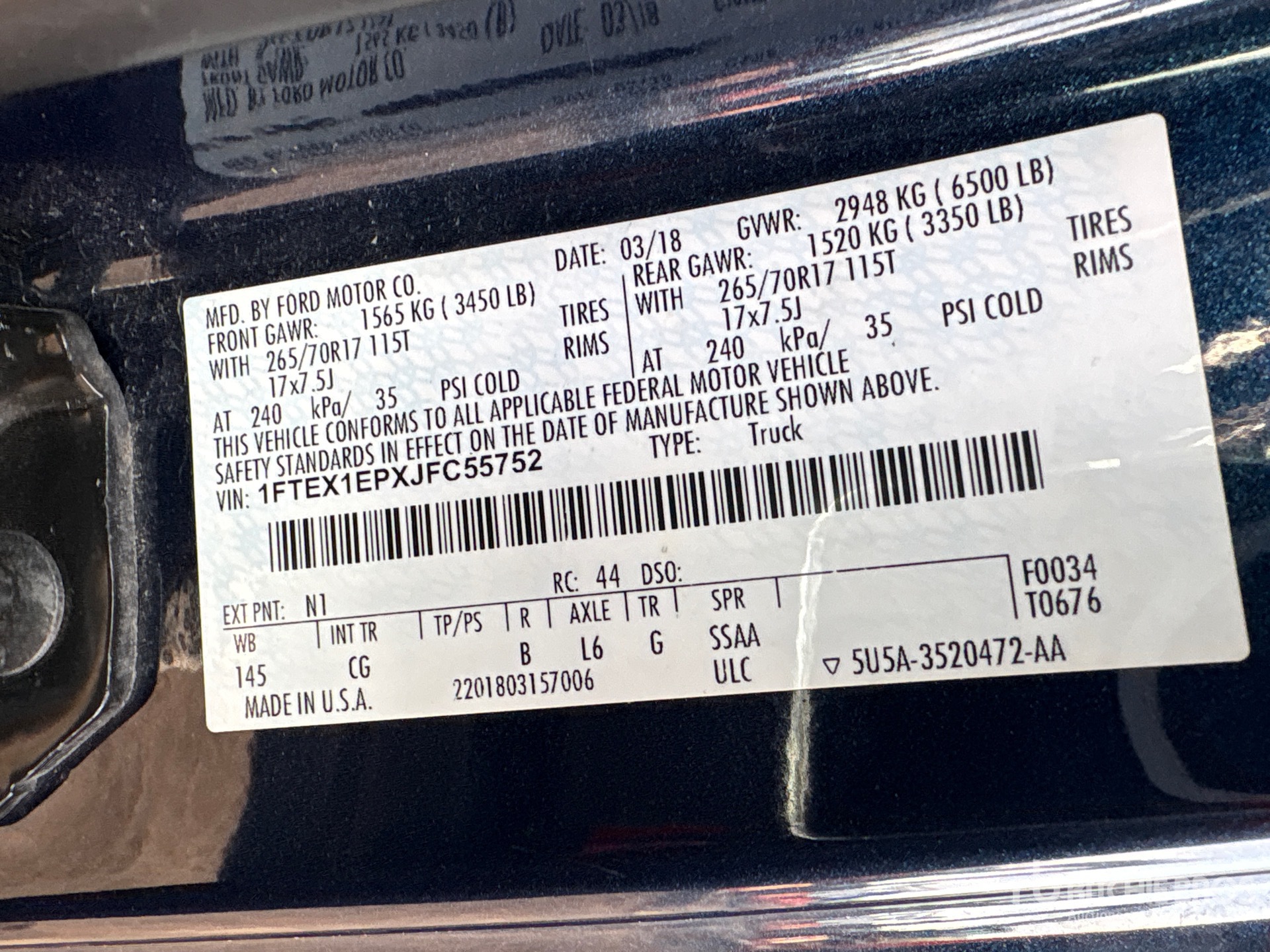 General Appearance with Numero seriale/numero d’identificazione del veicolo (VIN)