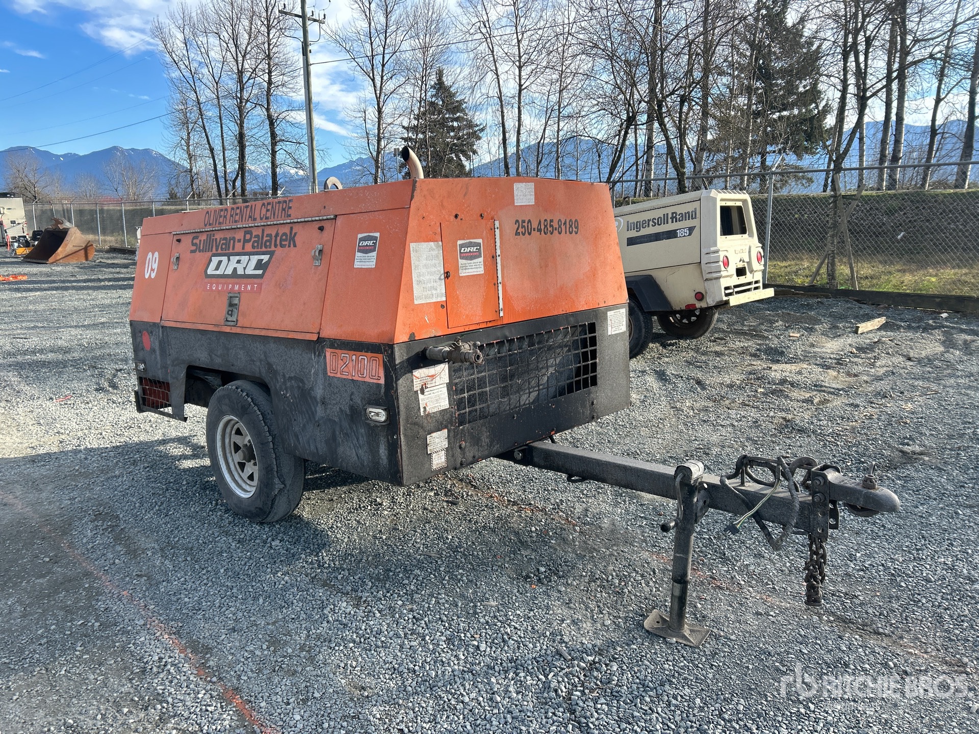 General Appearance with Foto, angolo anteriore destro