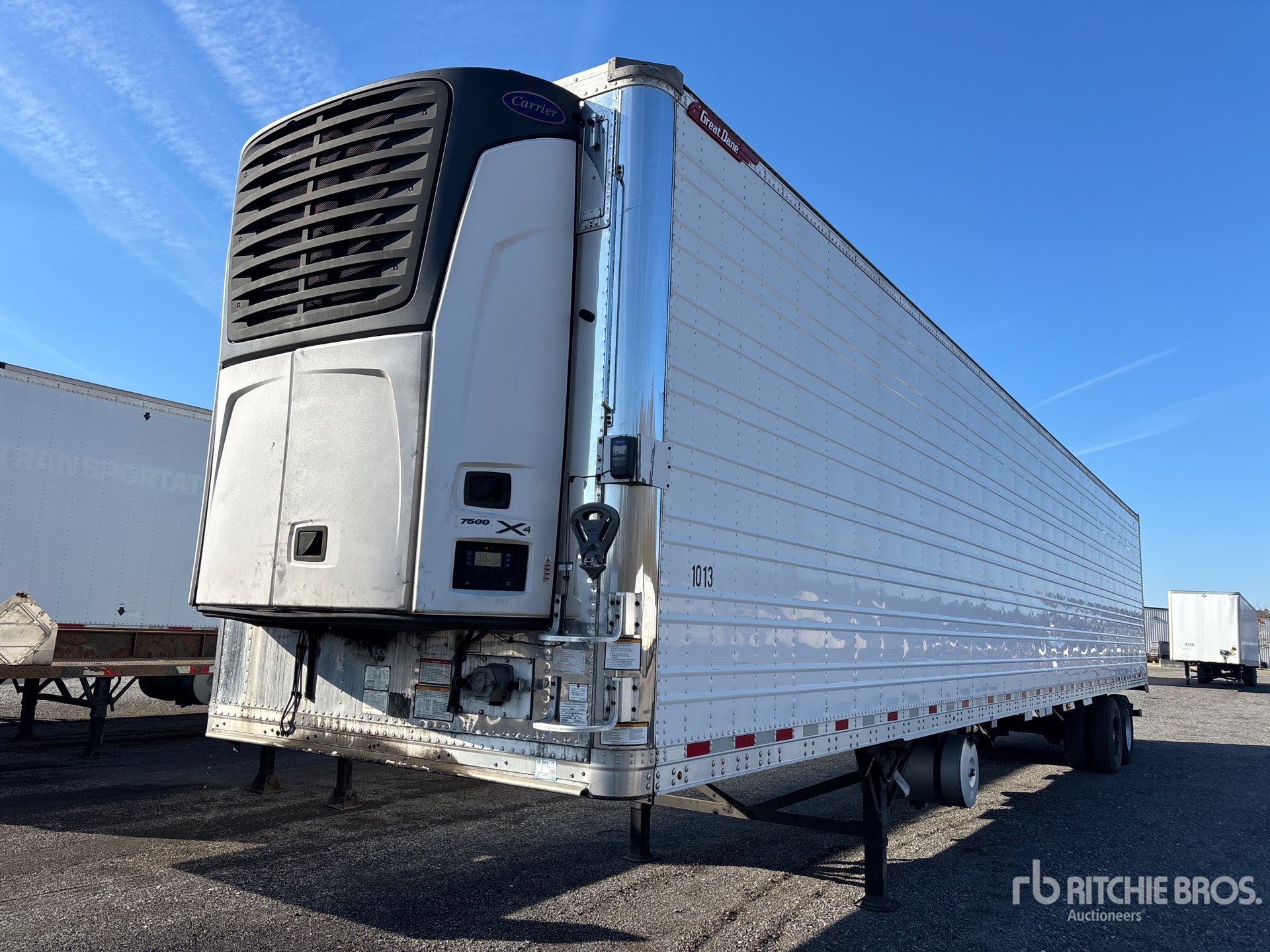 General Appearance with Foto, angolo anteriore sinistro