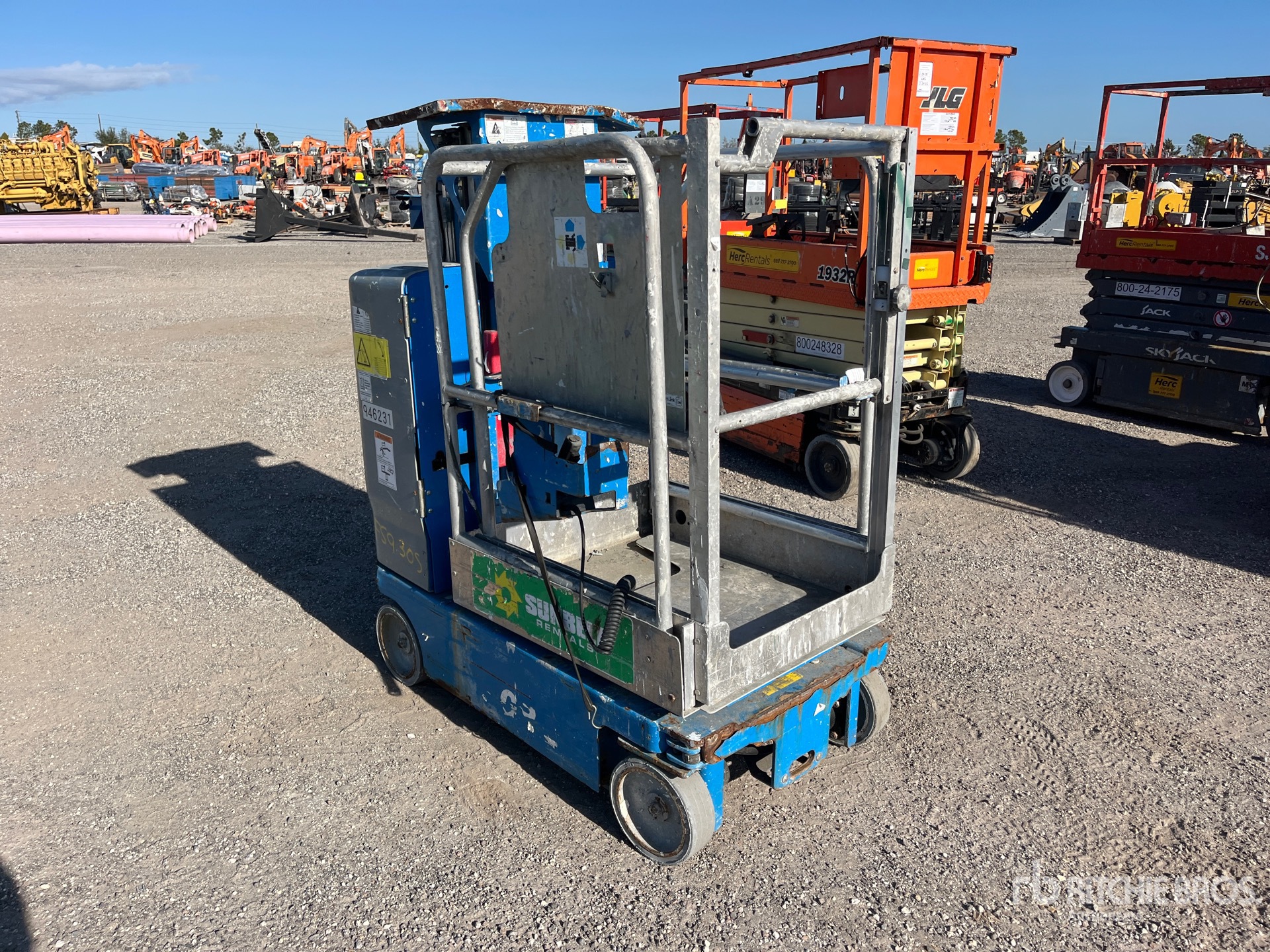 General Appearance with Picture, Right Front Corner