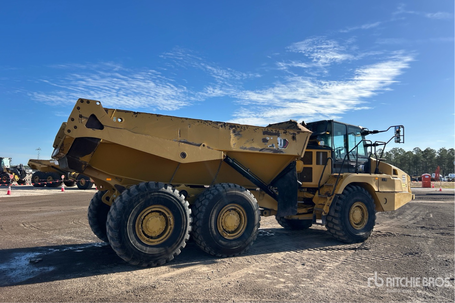 General Appearance with Bild, Ecke hinten rechts