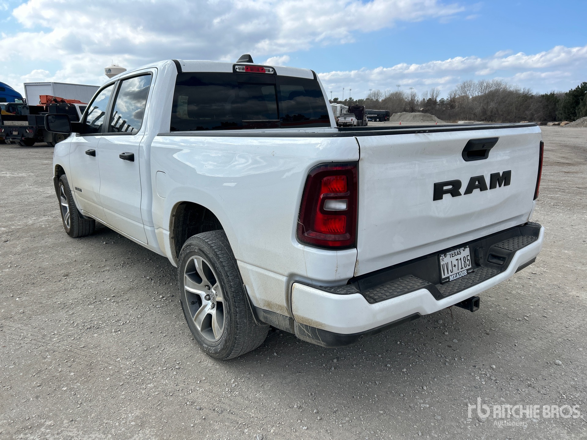 Aspect général with Image, coin arrière gauche