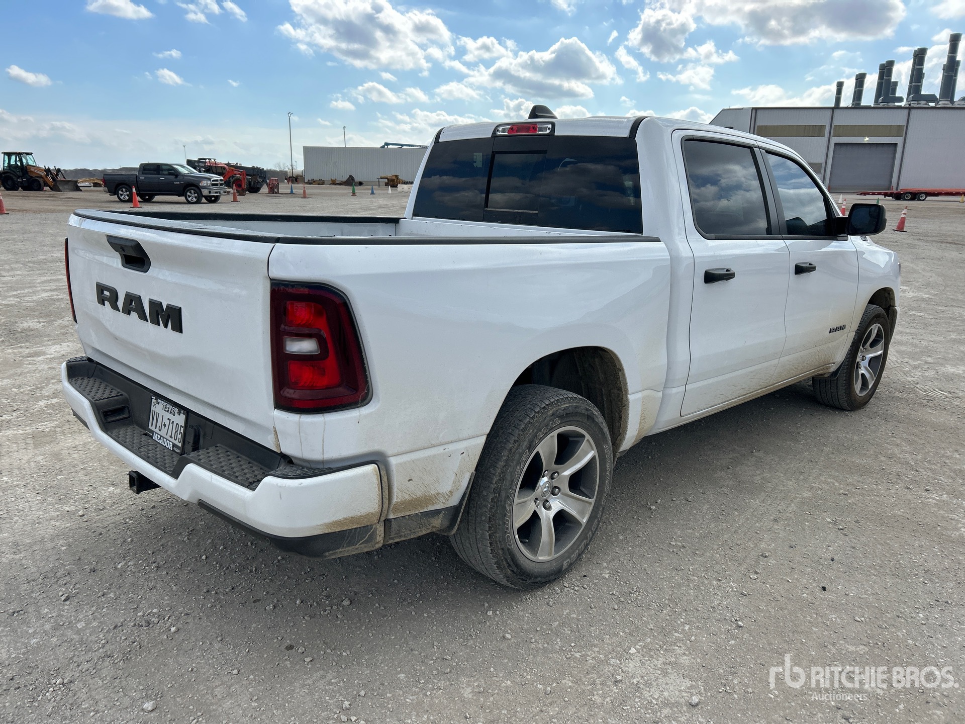 Aspect général with Image, coin arrière droit