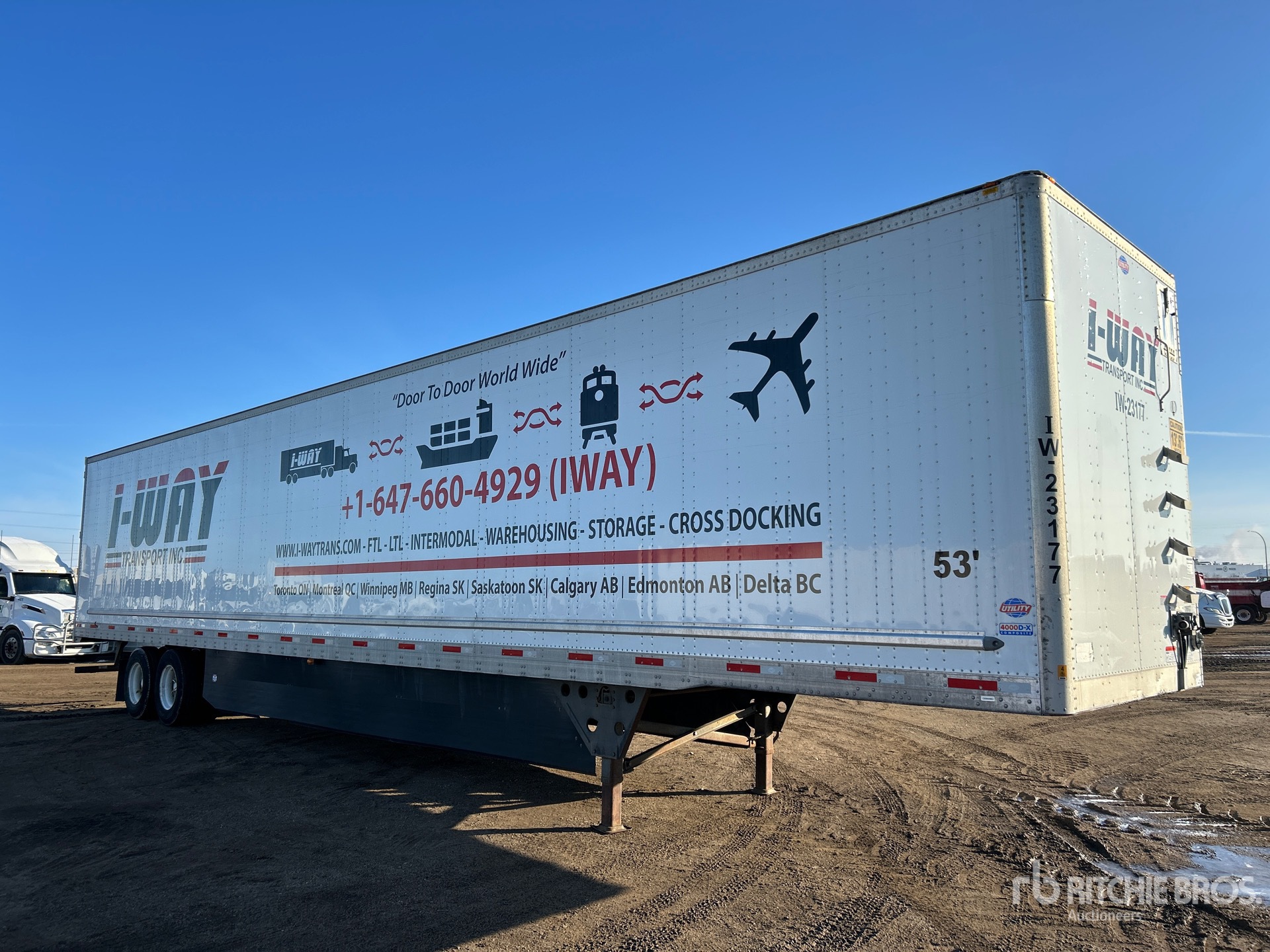 General Appearance with Image, coin avant droit