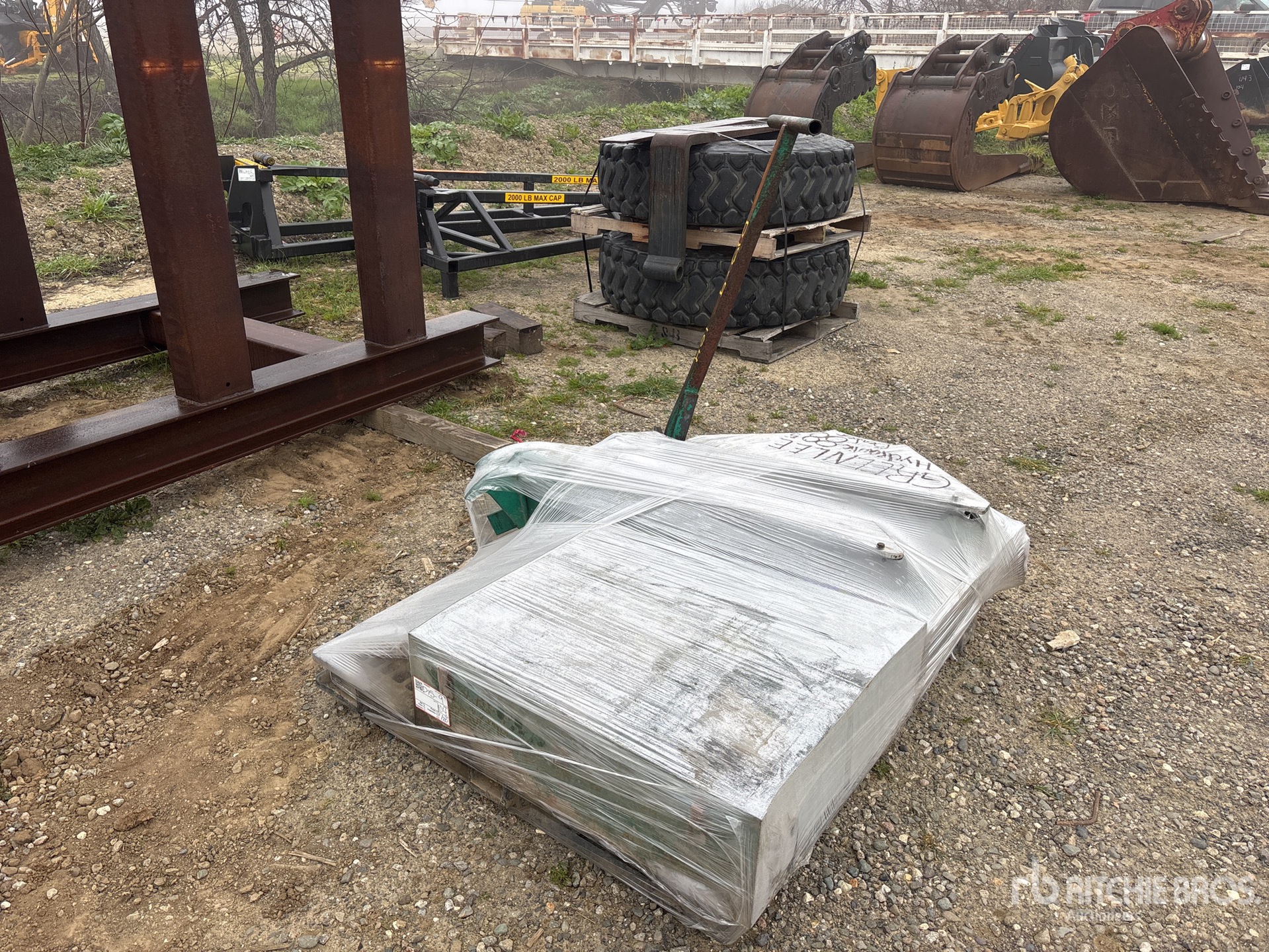 General Appearance with Picture, Left Front Corner