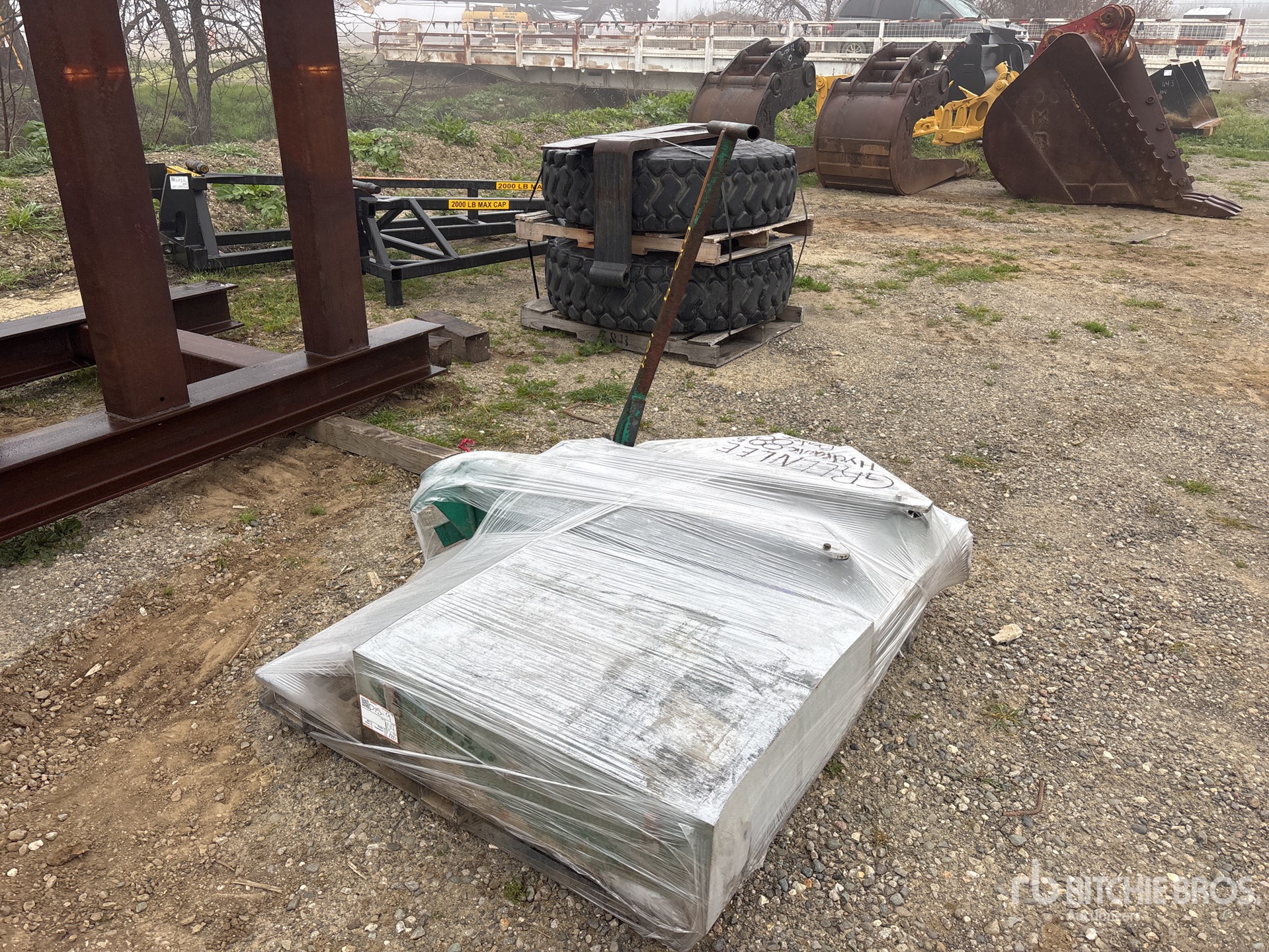 General Appearance with Featured Photo