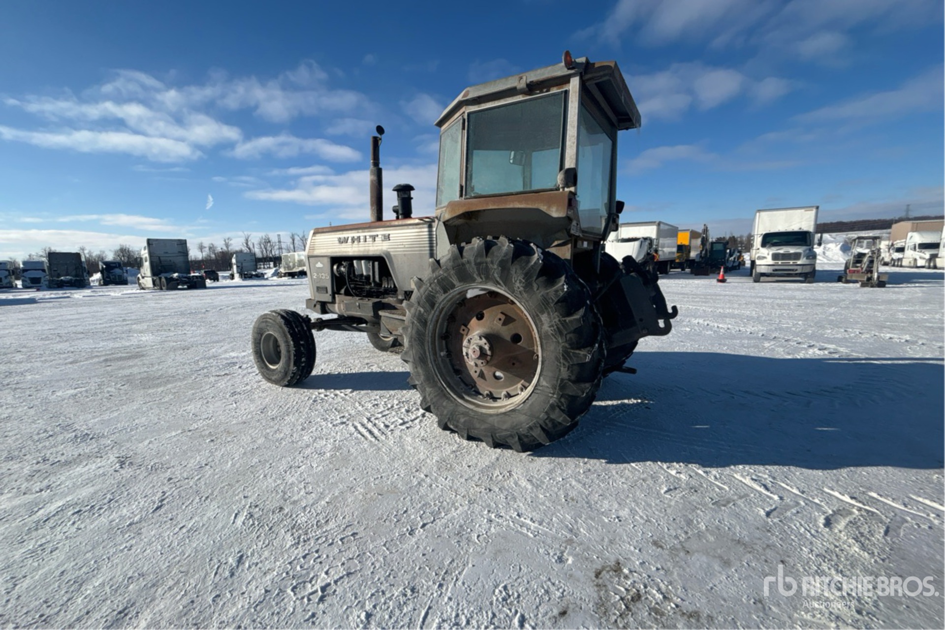 General Appearance with Bild, Ecke hinten links