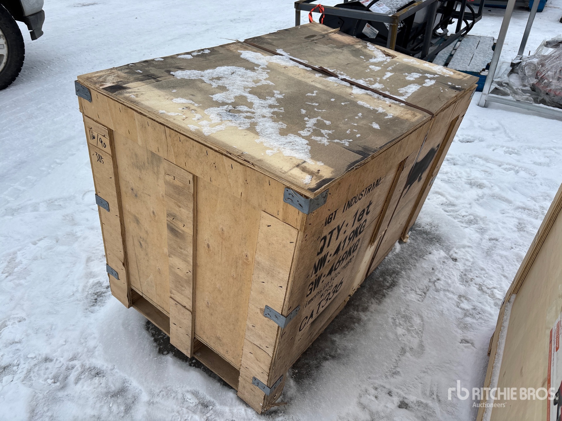 General Appearance with Picture, Left Rear Corner