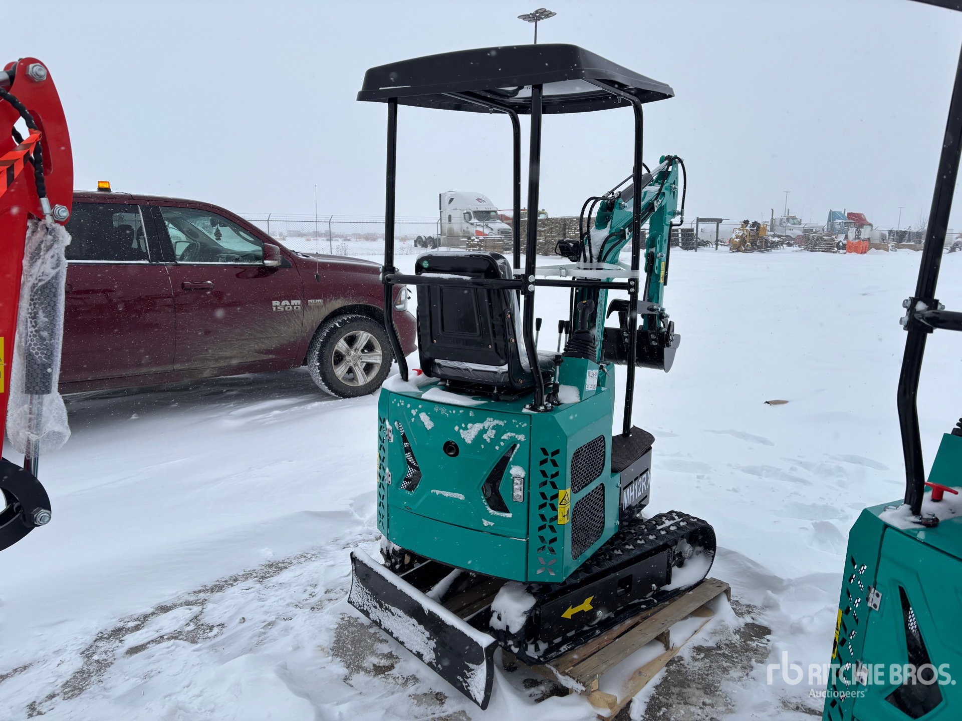 General Appearance with Bild, Ecke hinten rechts