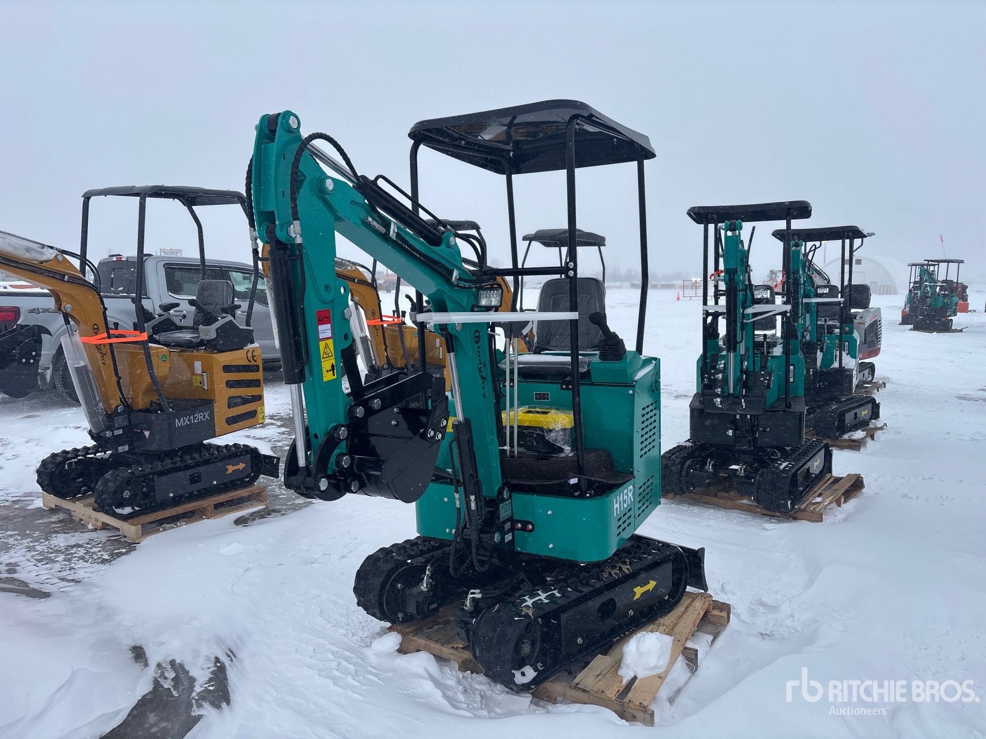 General Appearance with Picture, Left Front Corner