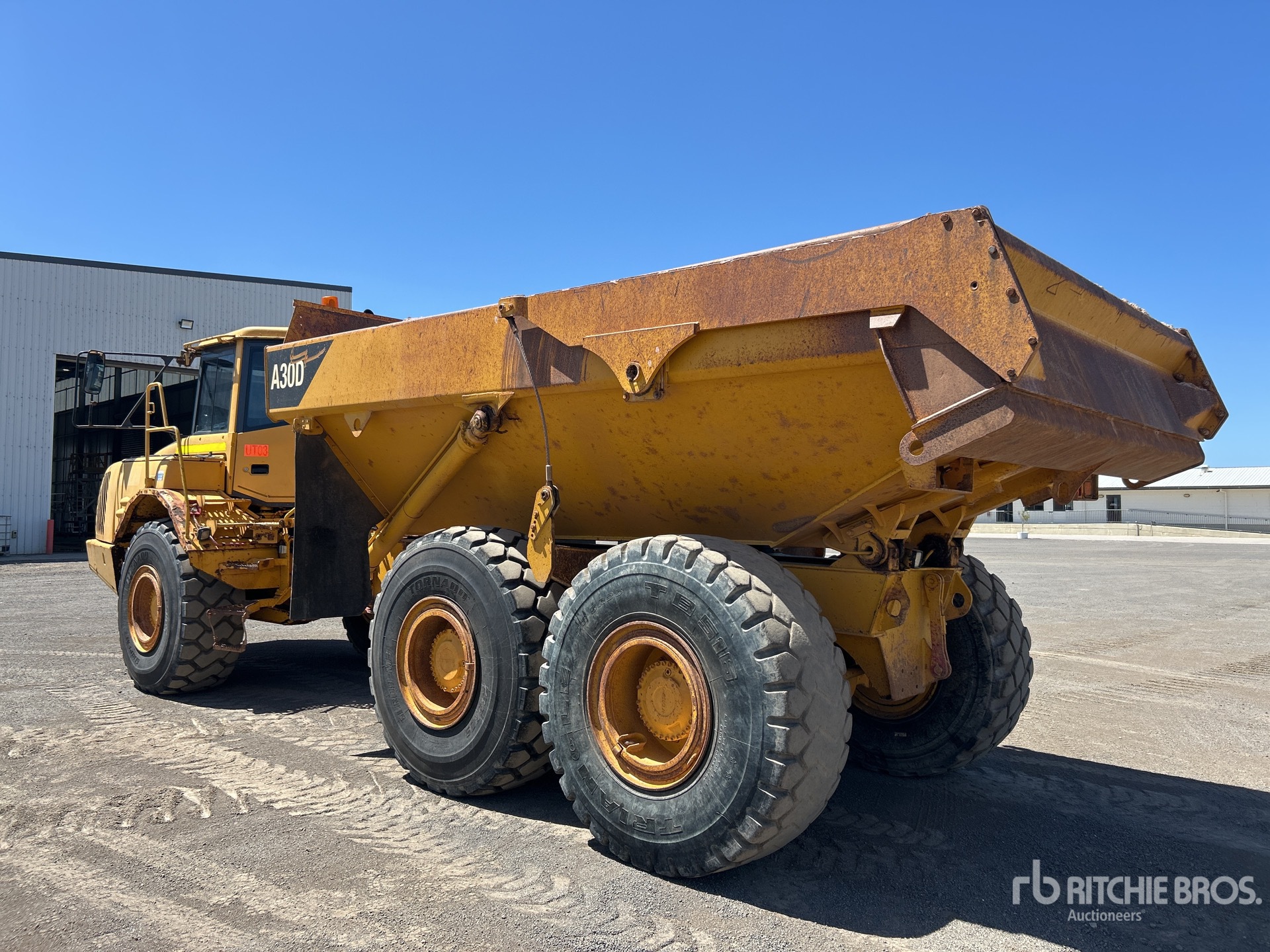 General Appearance with Picture, Left Rear Corner