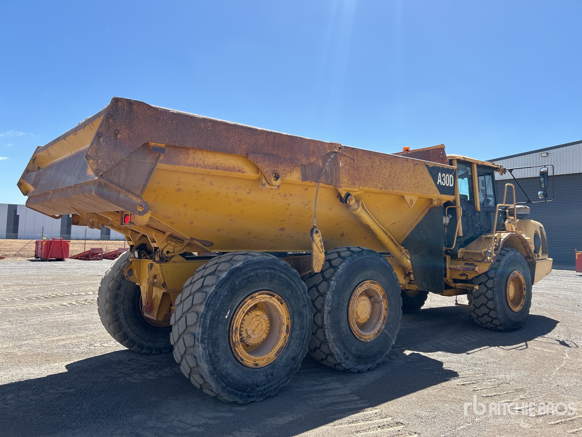 General Appearance with Picture, Right Rear Corner