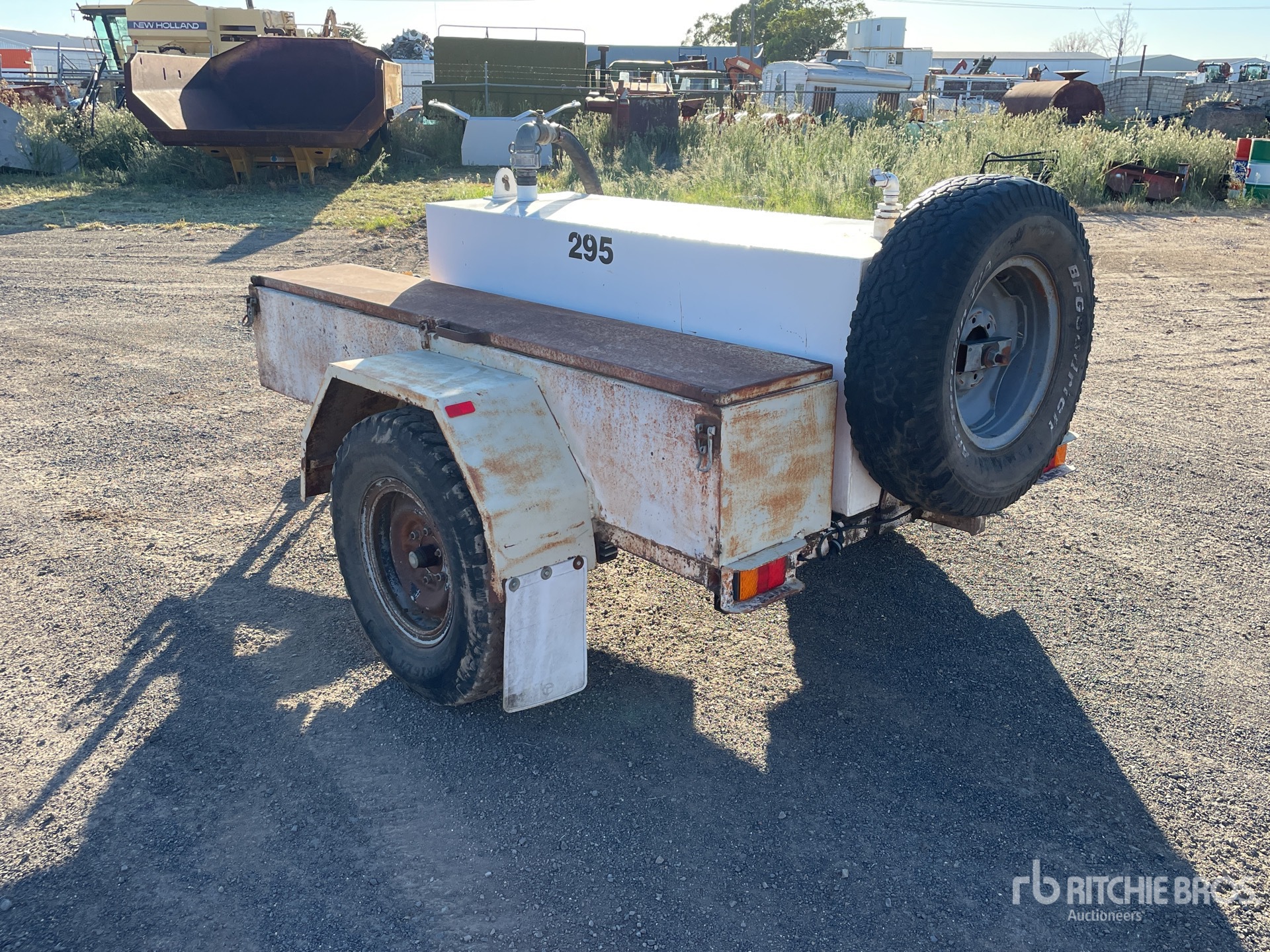 General Appearance with Picture, Right Rear Corner