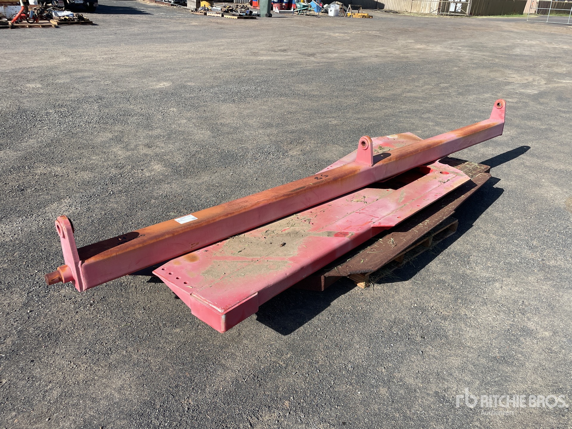 General Appearance with Bild, Ecke hinten links