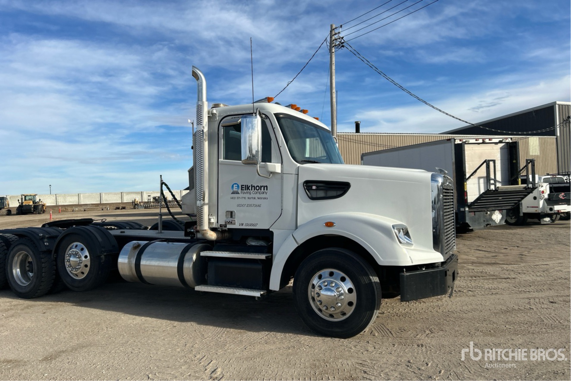 General Appearance with Imagen: esquina delantera derecha