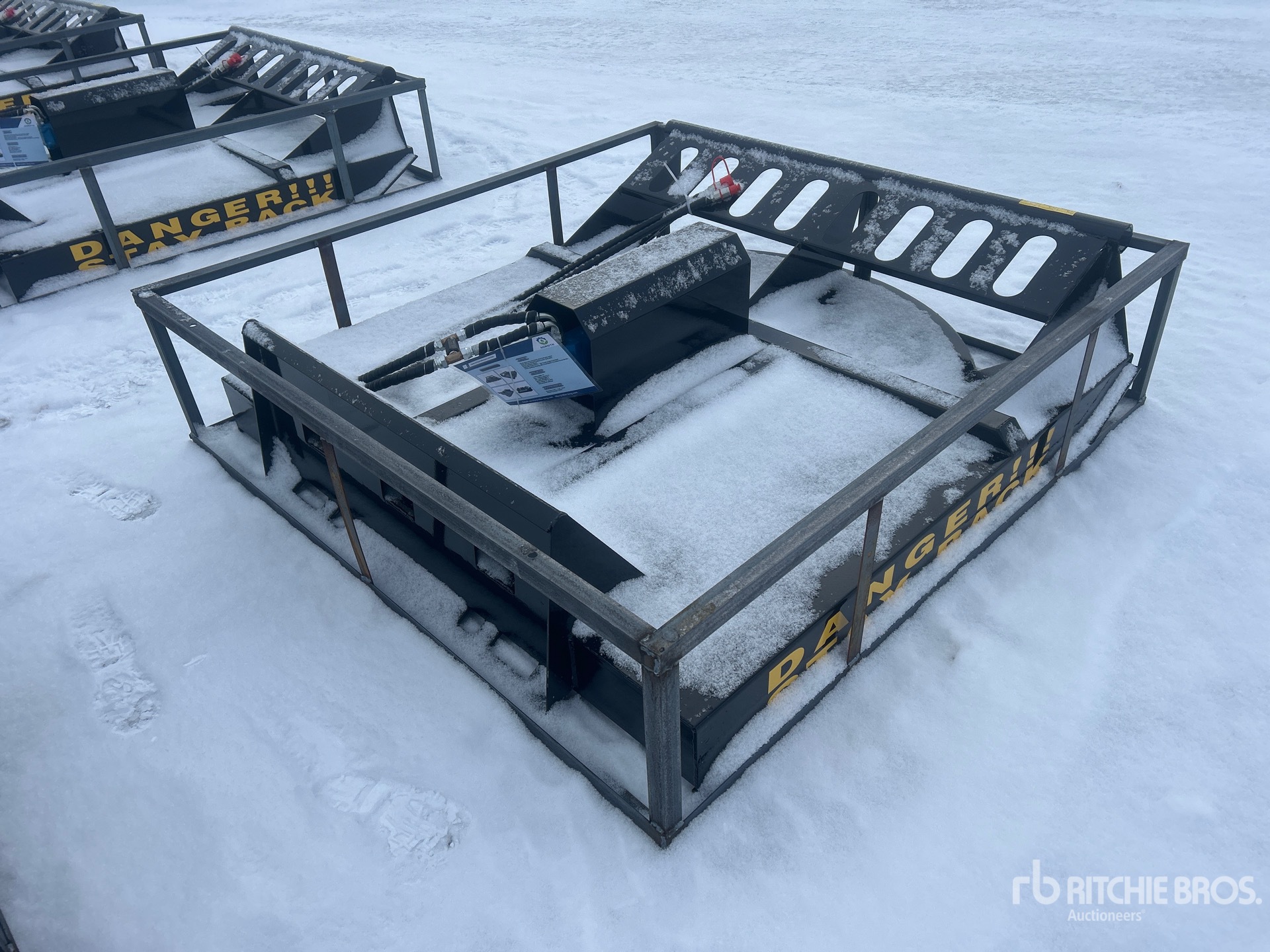 General Appearance with Foto, angolo anteriore sinistro