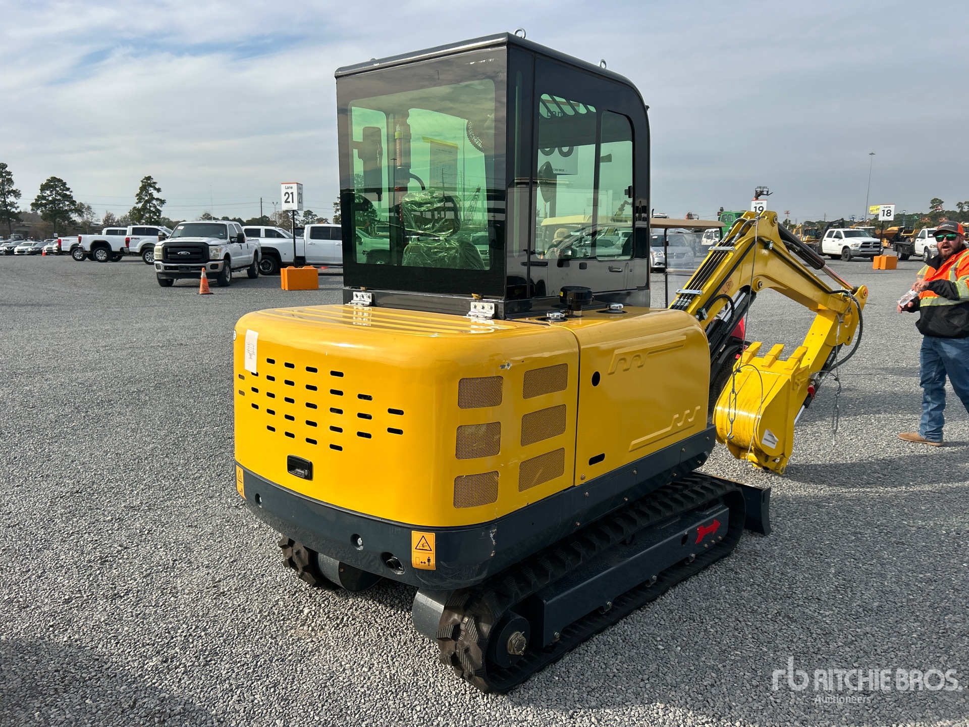 General Appearance with Bild, Ecke hinten rechts