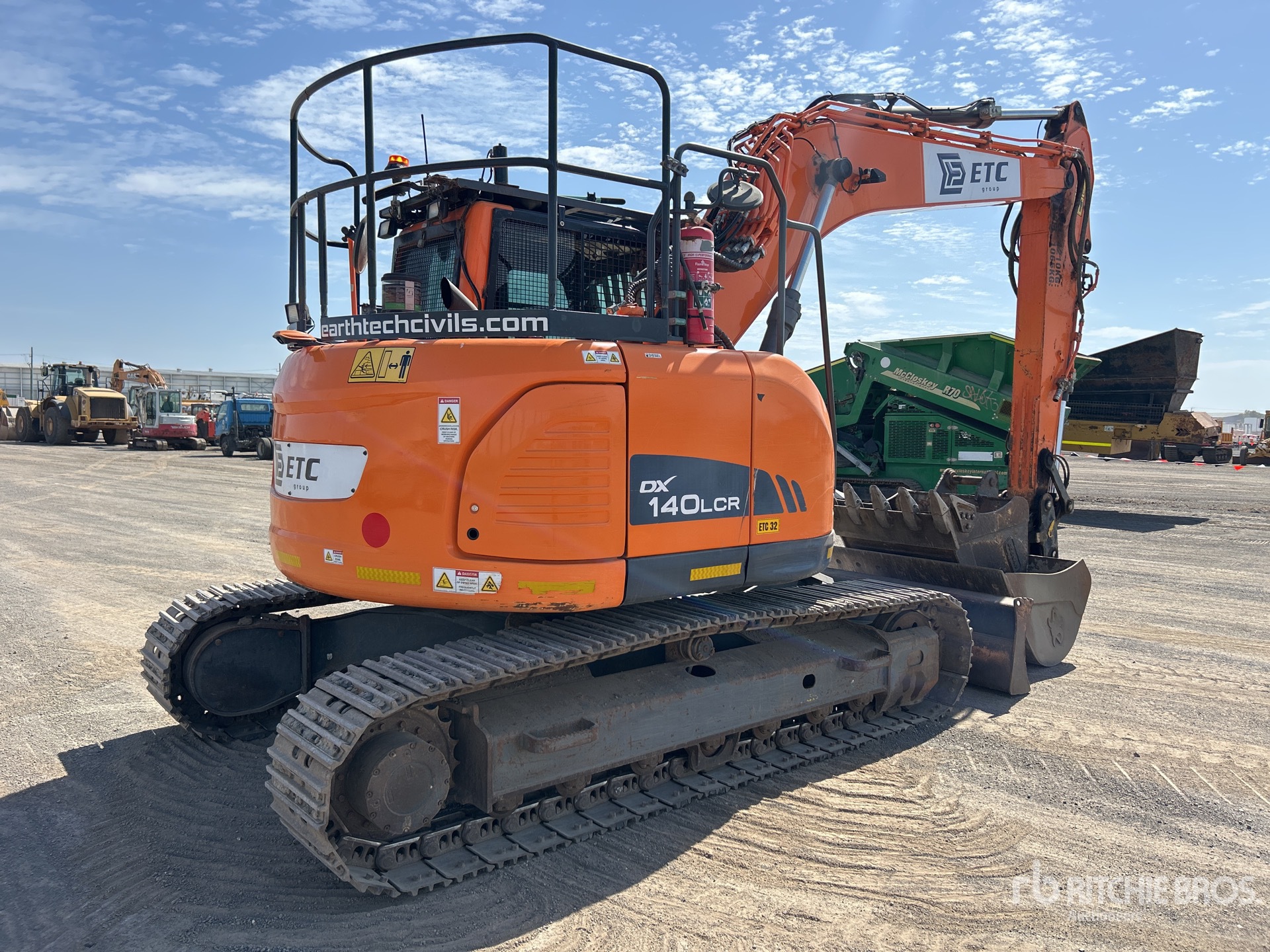 General Appearance with Picture, Right Rear Corner