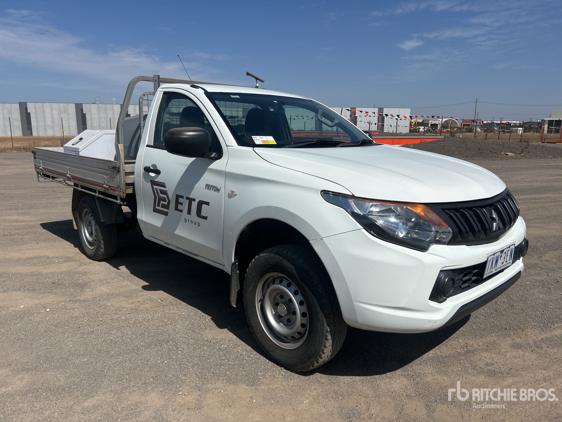 General Appearance with Picture, Left Front Corner