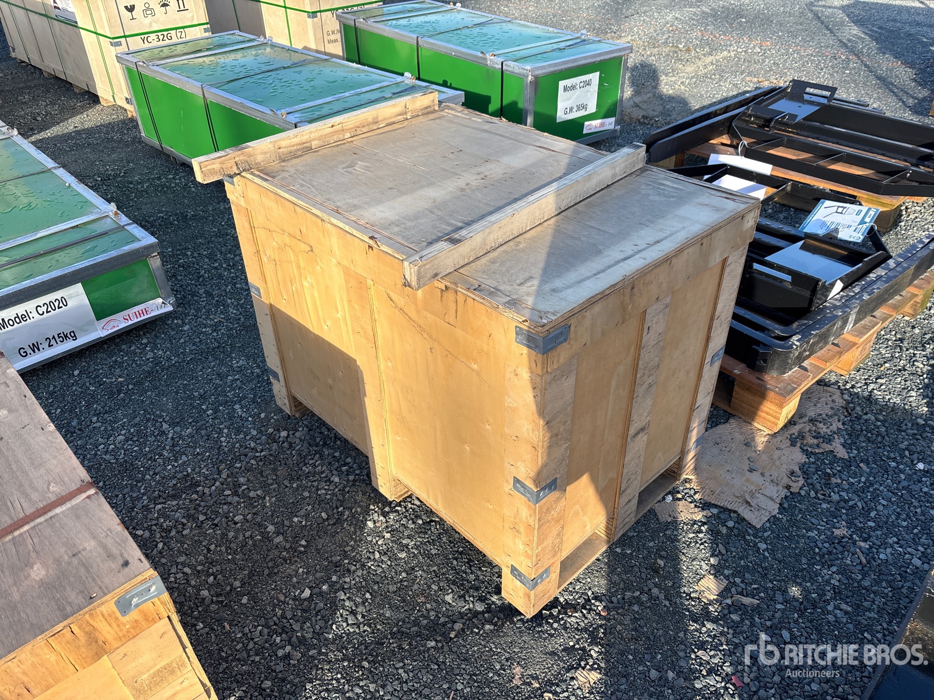 General Appearance with Picture, Right Rear Corner