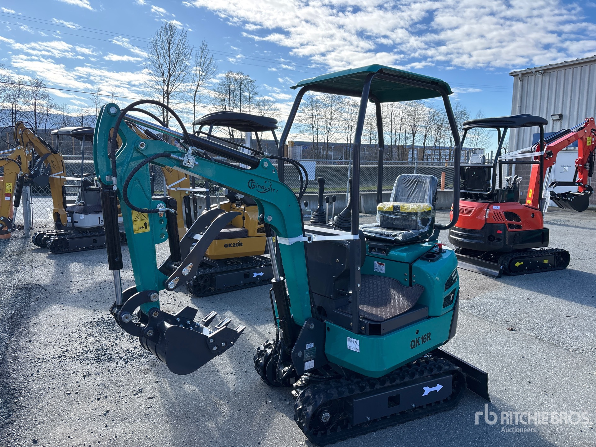 General Appearance with Picture, Left Front Corner