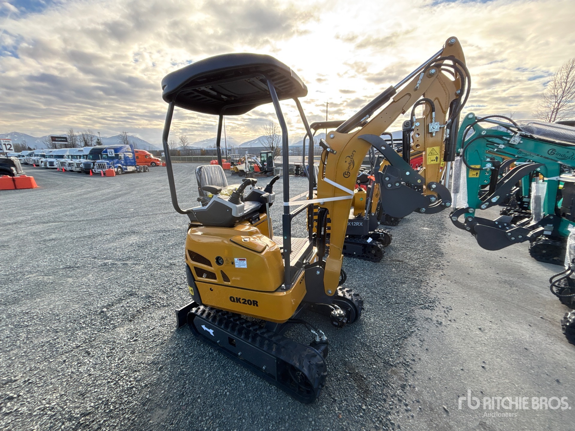 General Appearance with Picture, Right Front Corner