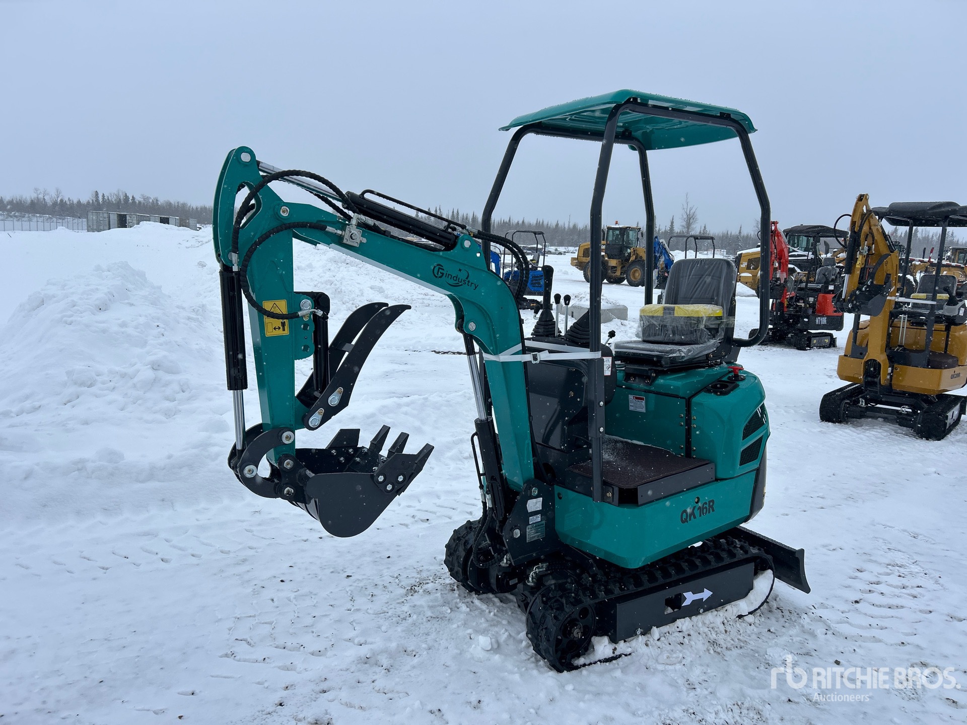 General Appearance with Picture, Left Front Corner