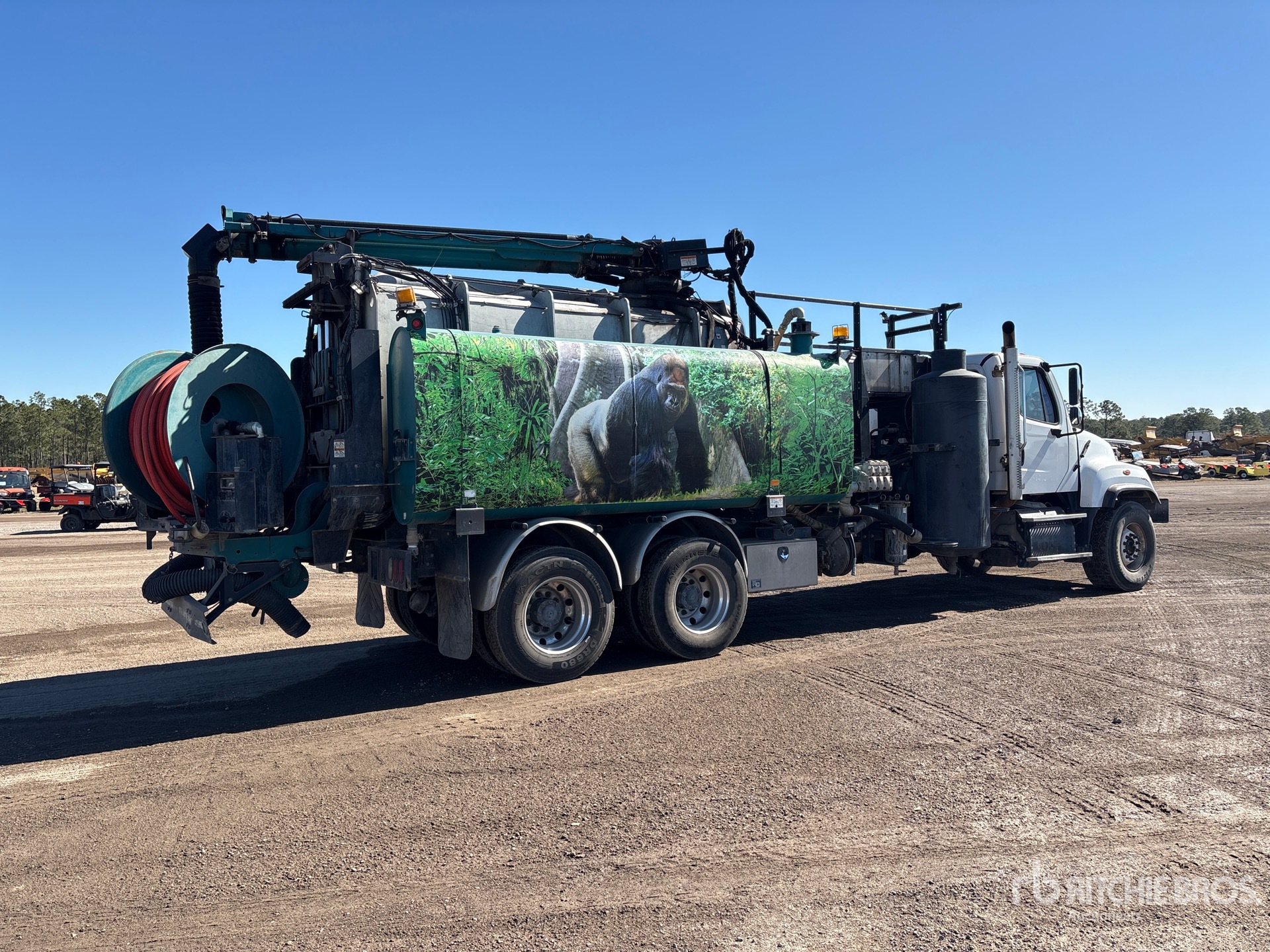 Aspect général with Image, coin arrière droit