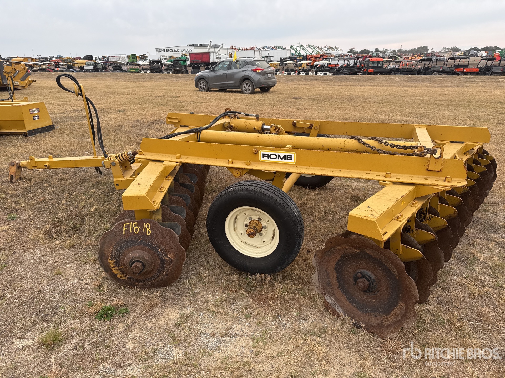 Aspect général with Image, coin arrière gauche