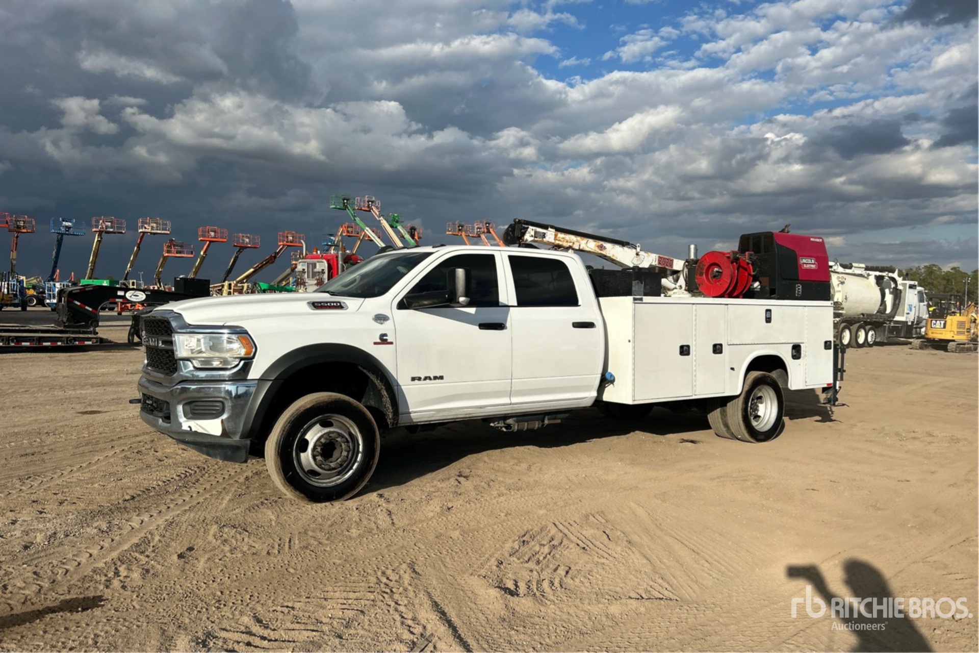 General Appearance with Picture, Left Front Corner