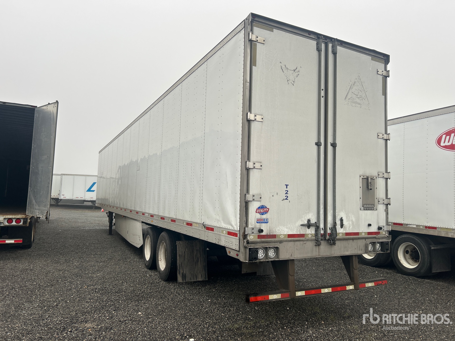 Aspect général with Image, coin arrière gauche