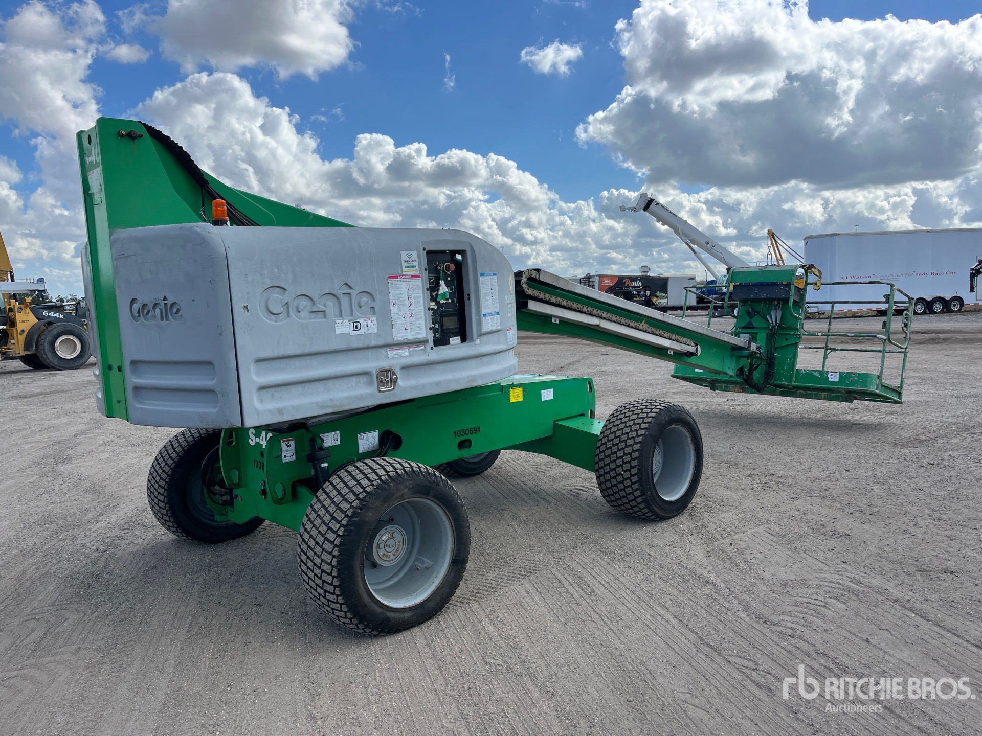 General Appearance with Imagen: esquina trasera derecha