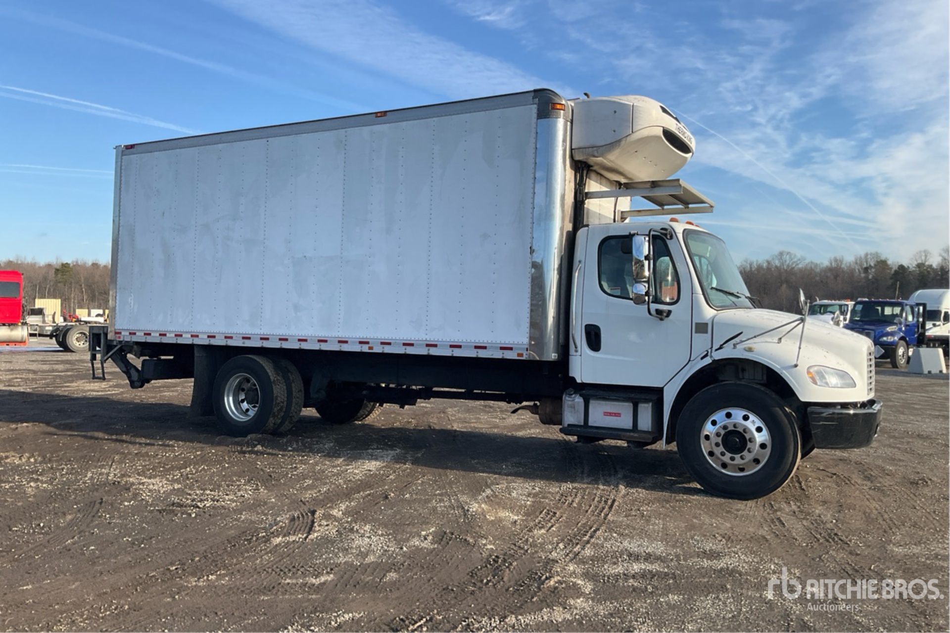 General Appearance with Bild, Ecke vorne rechts