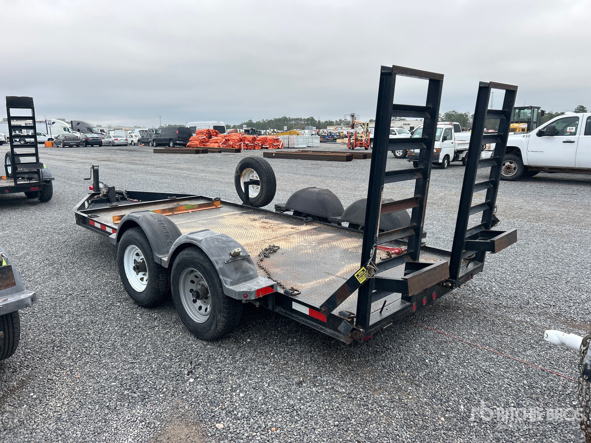 General Appearance with Bild, Ecke hinten links