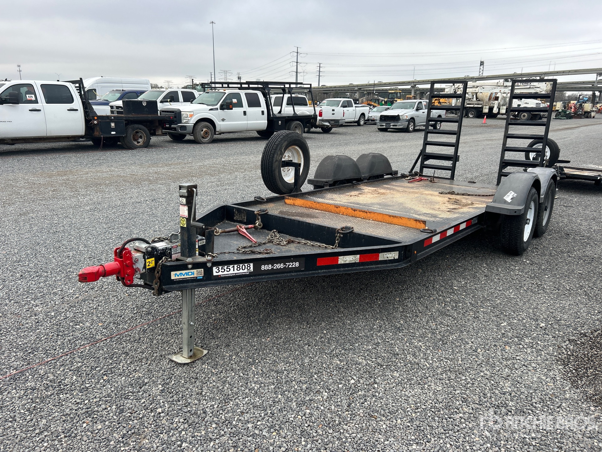 General Appearance with Bild, Ecke vorne links