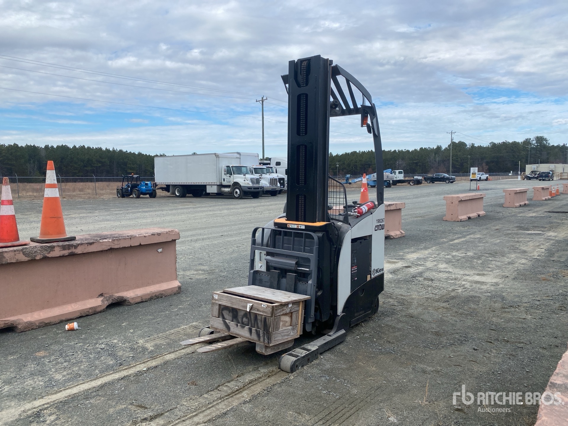 General Appearance with Foto, angolo anteriore sinistro