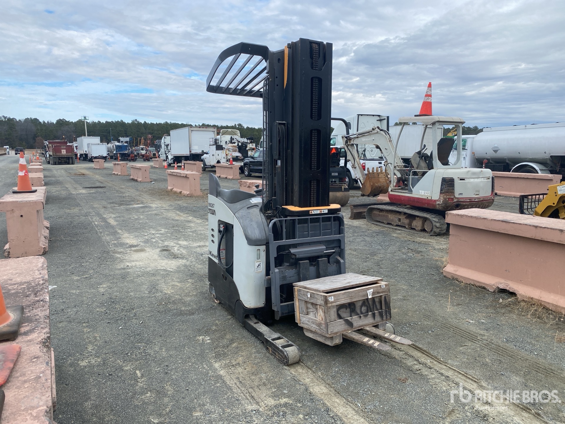 General Appearance with Foto, angolo anteriore destro