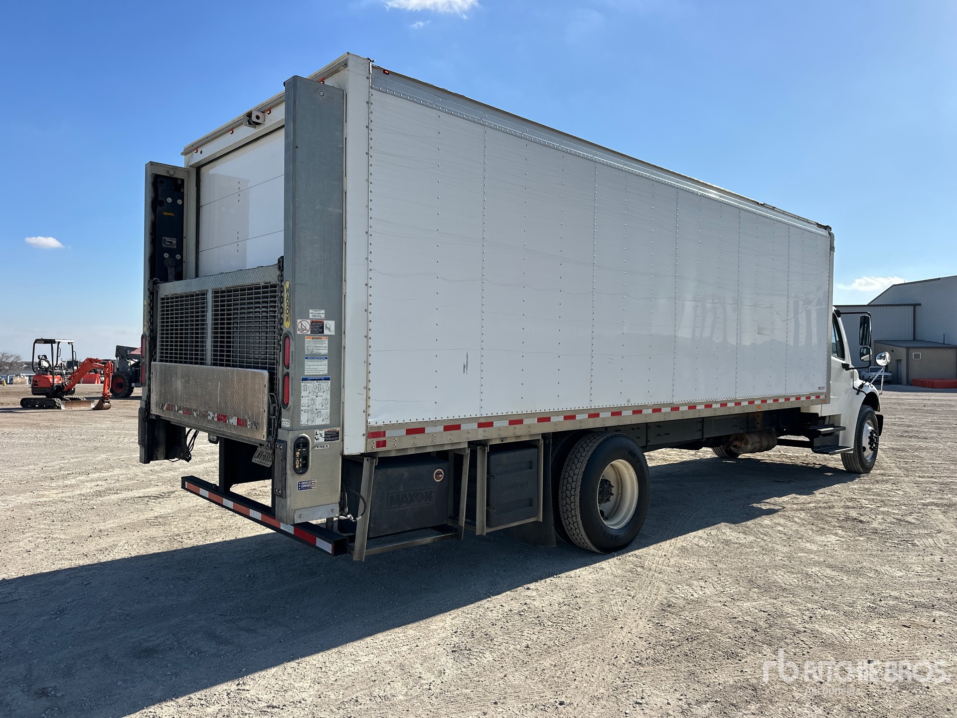 General Appearance with Bild, Ecke hinten rechts