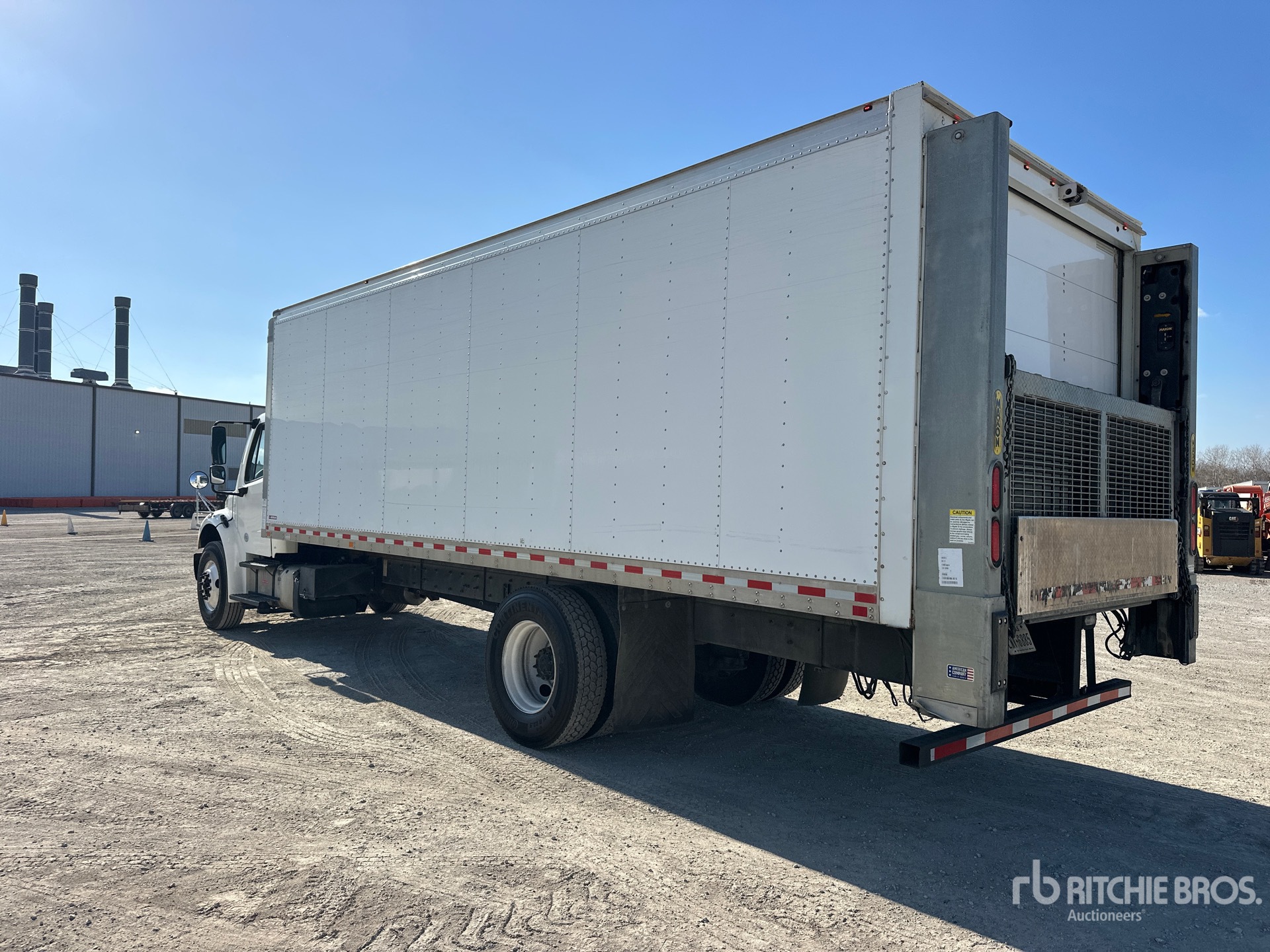 General Appearance with Bild, Ecke hinten links