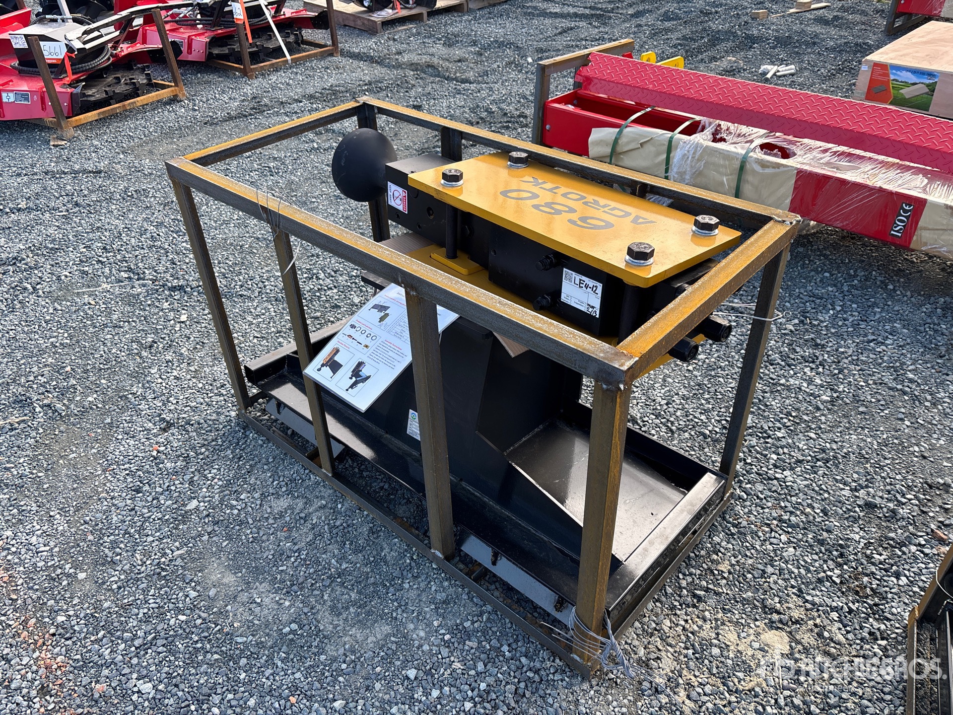 General Appearance with Picture, Right Rear Corner