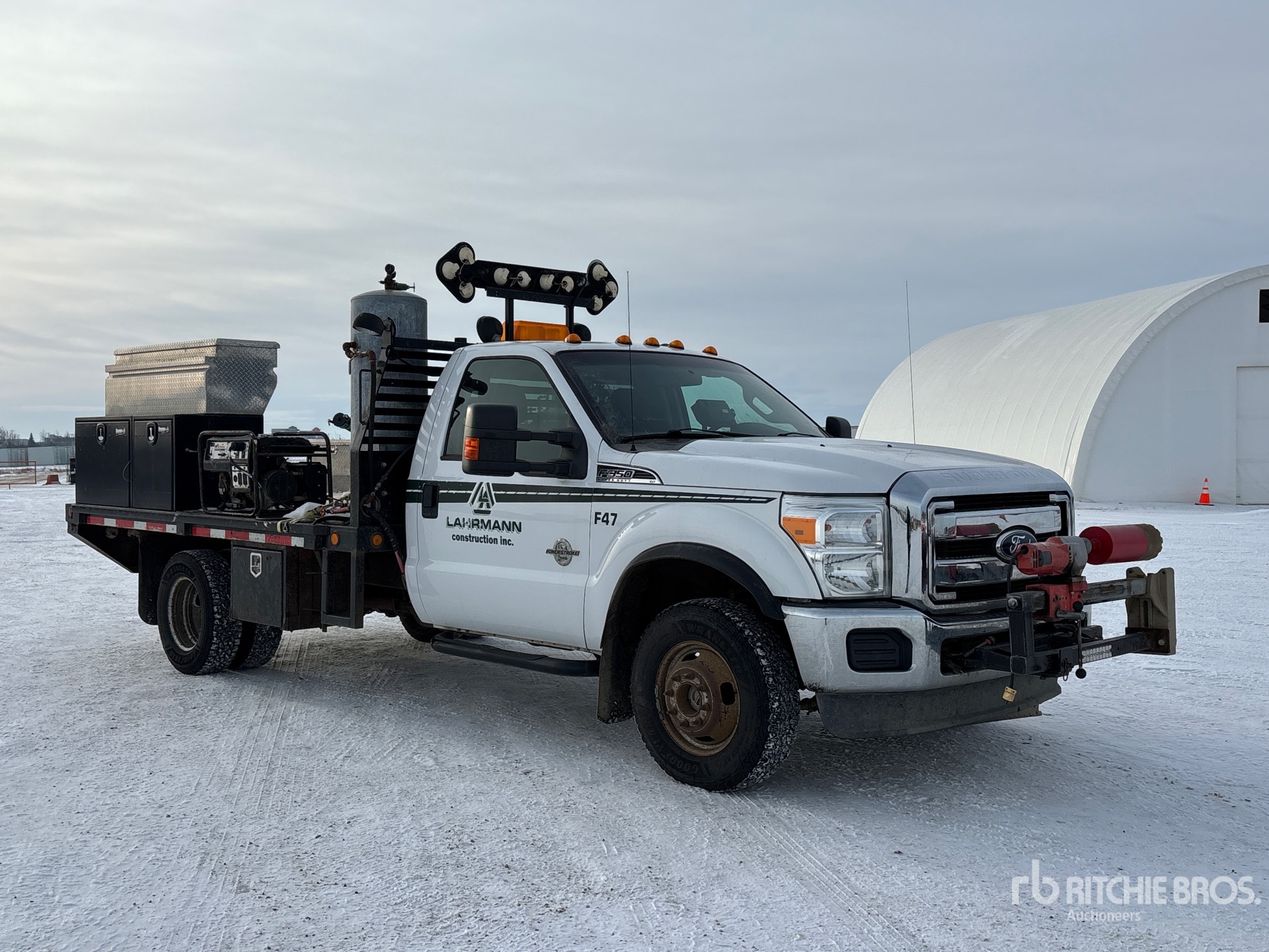 General Appearance with Picture, Right Front Corner