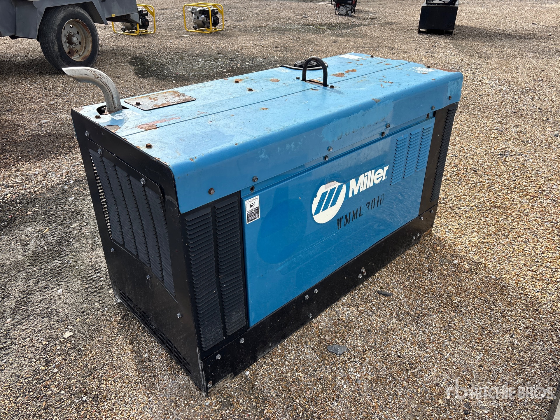 General Appearance with Imagen: esquina trasera derecha