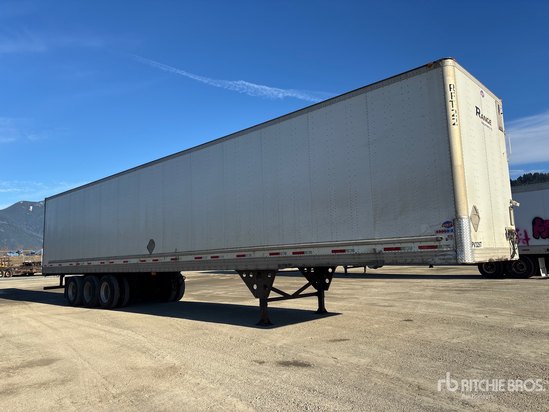 General Appearance with Bild, Ecke vorne rechts