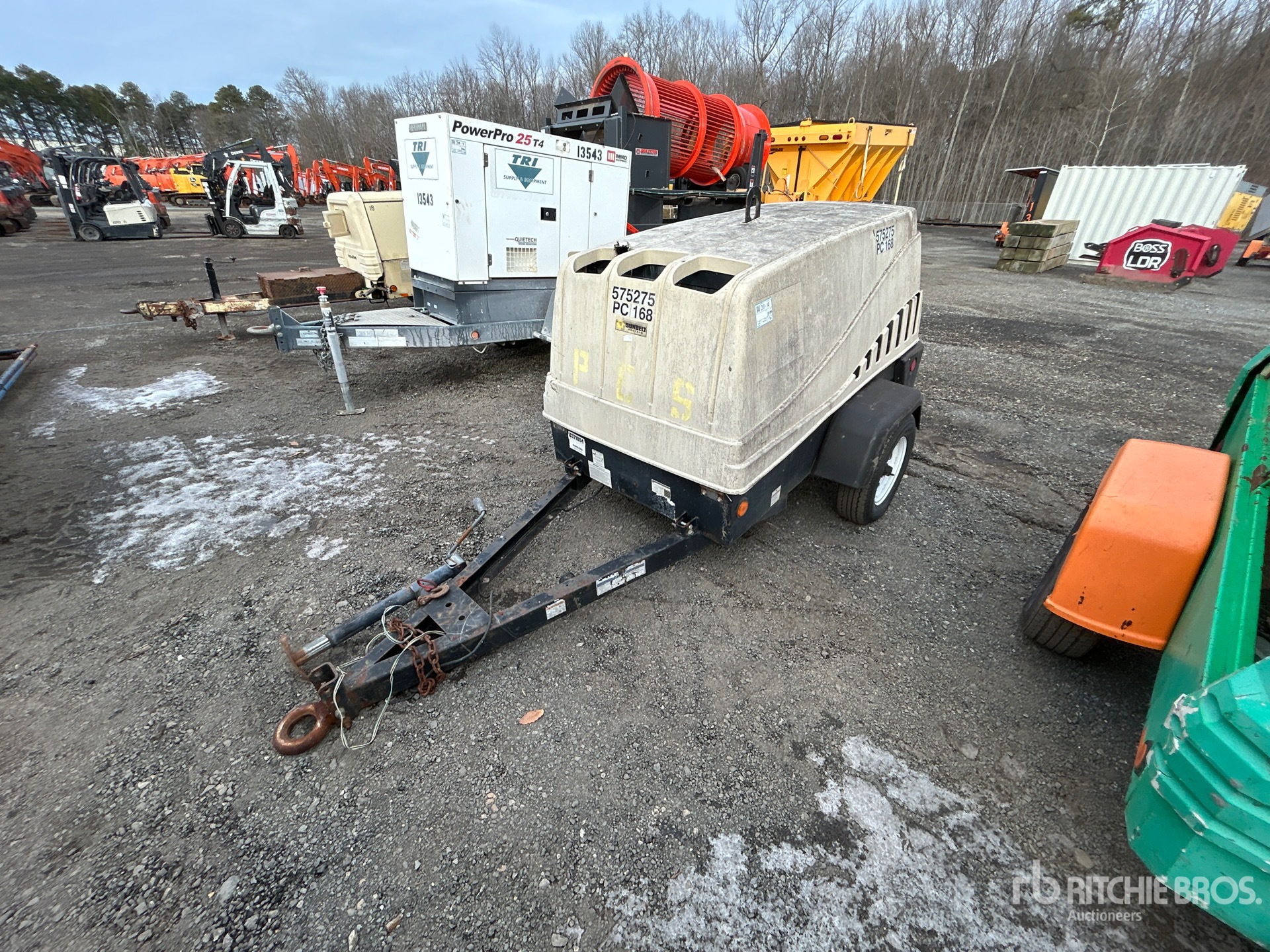 General Appearance with Bild, Ecke vorne links