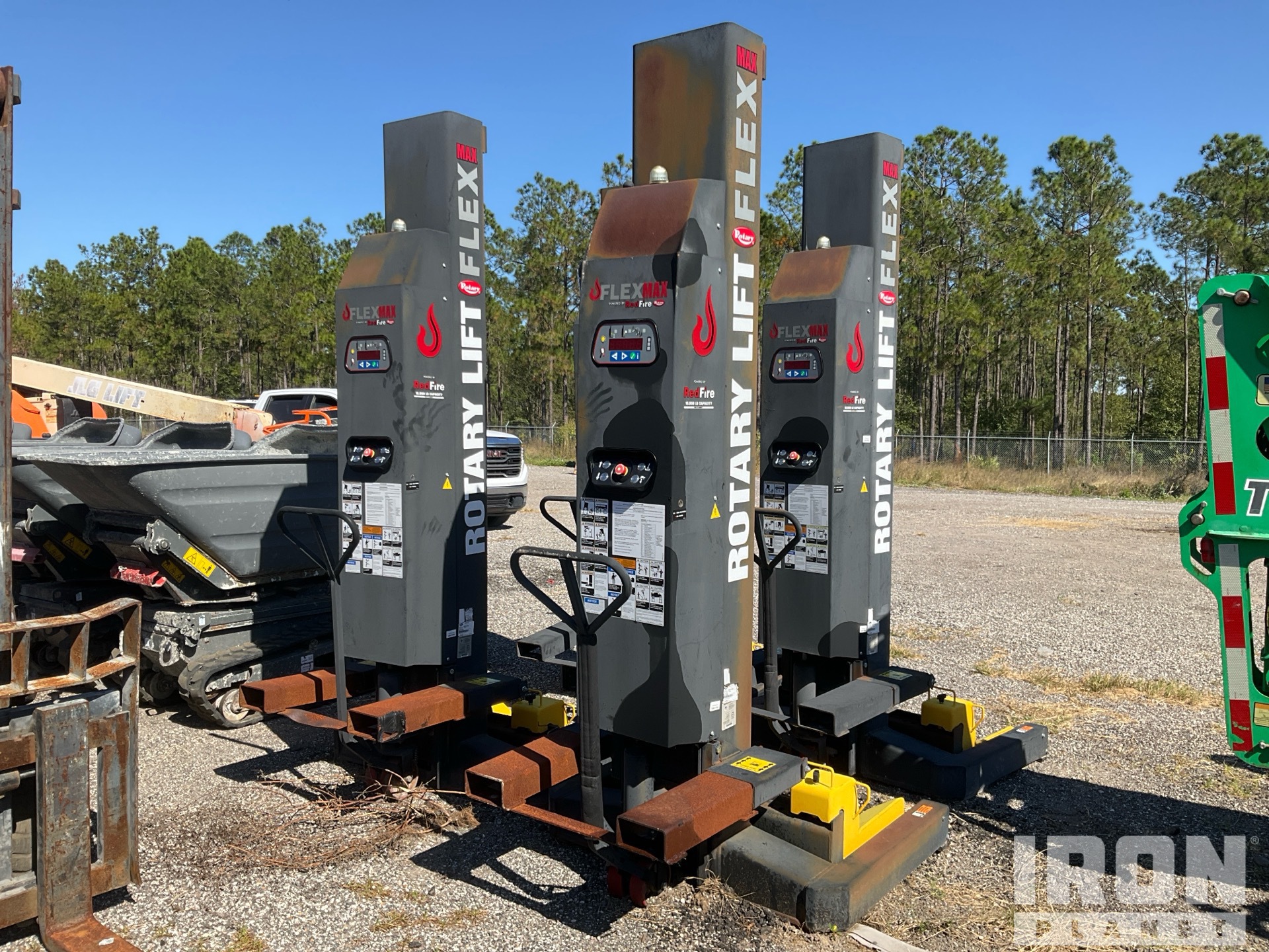 Aspect général with Image, coin arrière droit